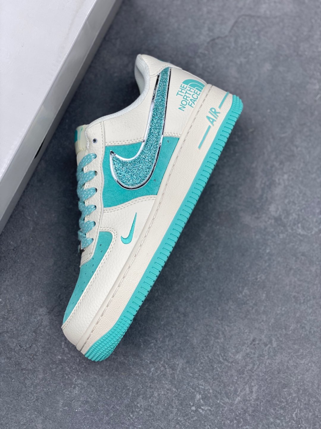 Nike Air Force 1 '07 Low The North Face Collab Sneakers 8 i1735504318374 1039 0 6