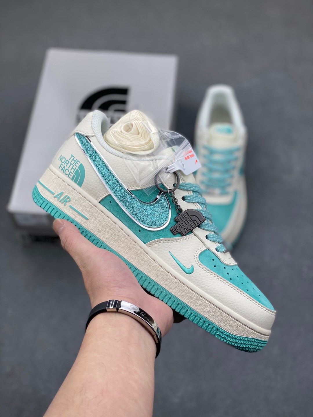Nike Air Force 1 '07 Low The North Face Collab Sneakers 2 i1735504318516 2230 0 0