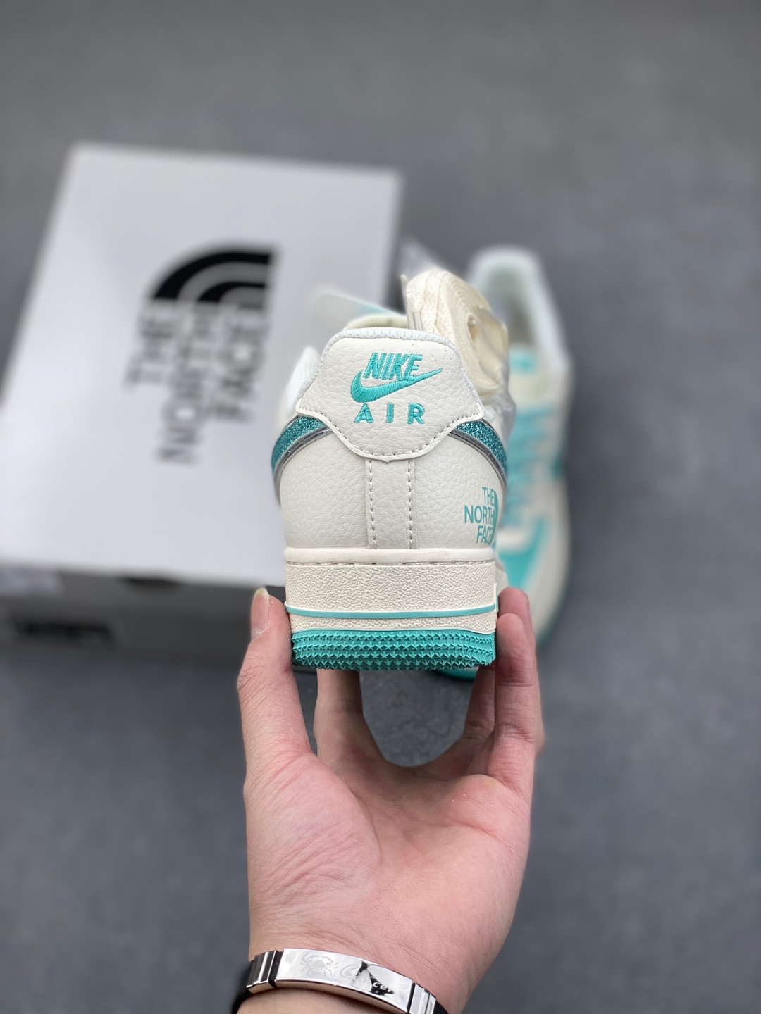 Nike Air Force 1 '07 Low The North Face Collab Sneakers 5 i1735504318647 1692 0 3