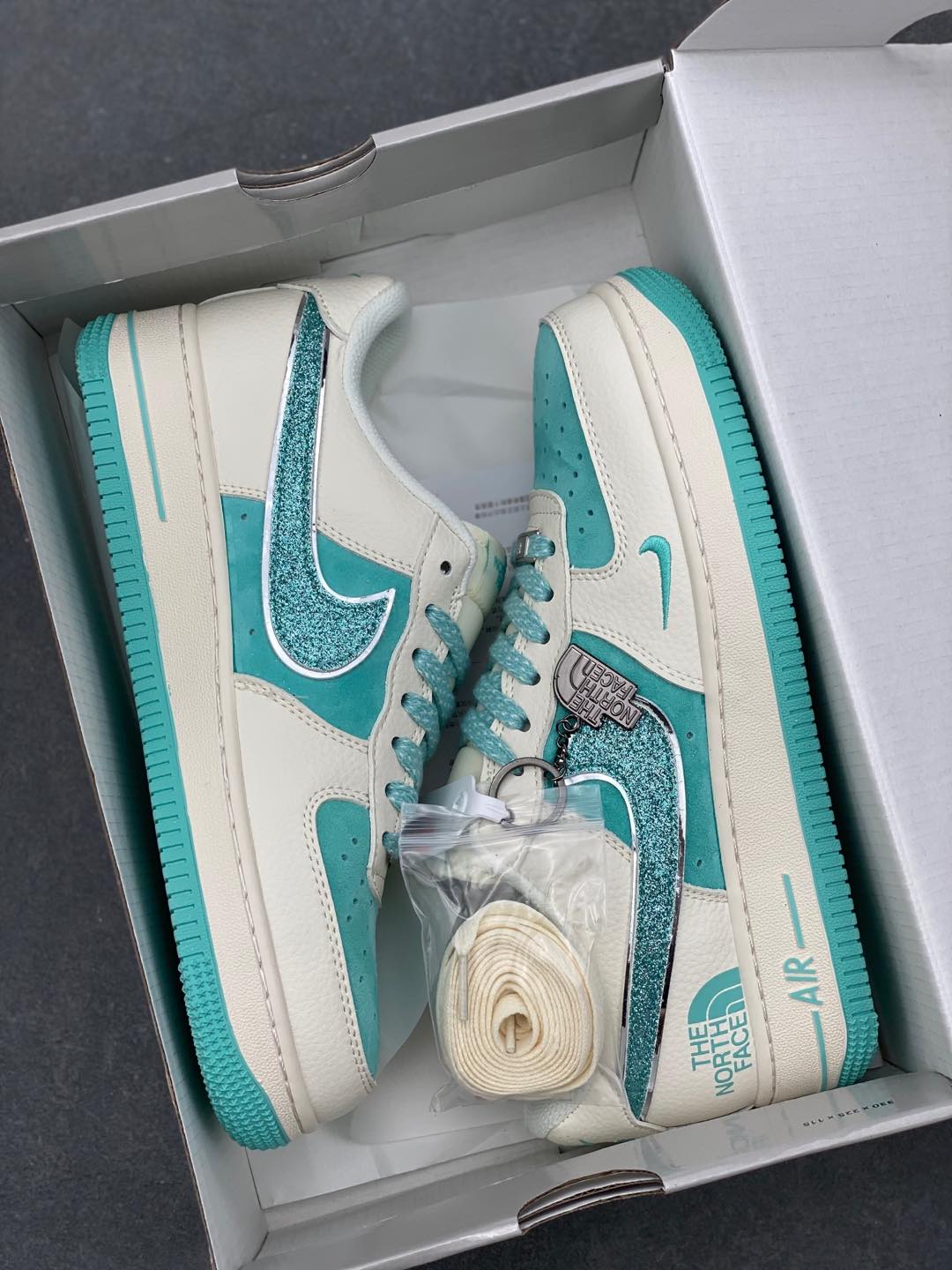 Nike Air Force 1 '07 Low The North Face Collab Sneakers 10 i1735504318980 5951 0 8