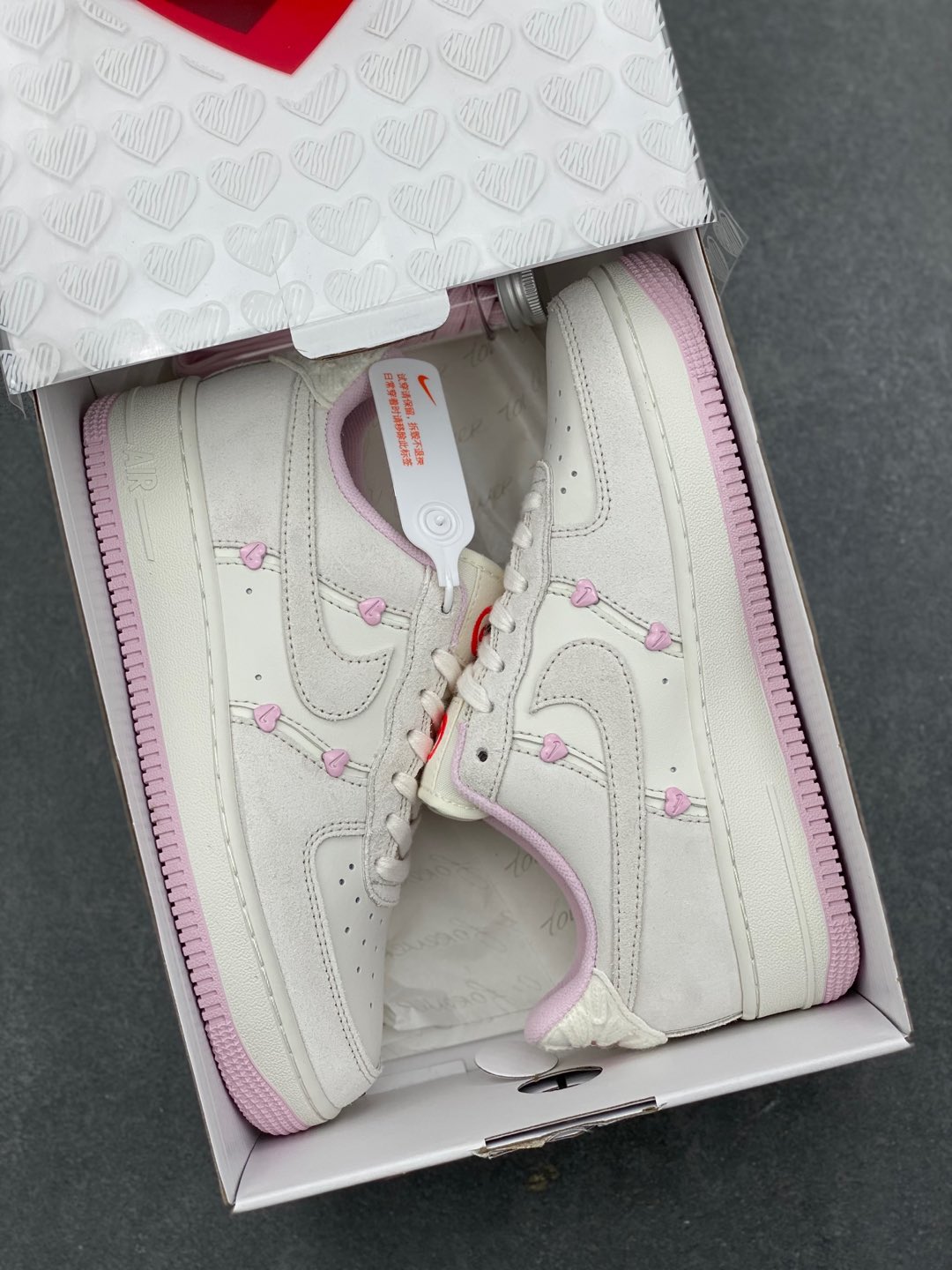 Nike Air Force 1 '07 Low Casual Sneakers - White/Pink, All-Day Comfort 10 i1735504395992 6361 0 8