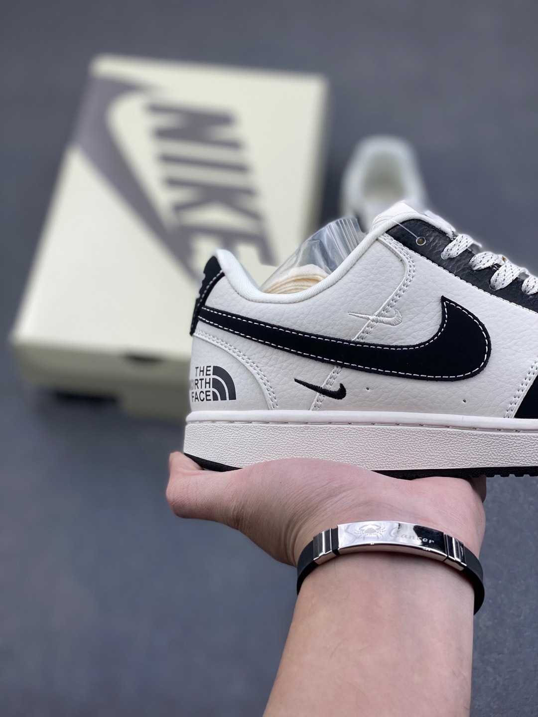 Nike Ebernon Low PRM: Breathable, Versatile Sneakers for Everyday Style & Comfort 6 i1735504438050 2050 0 4