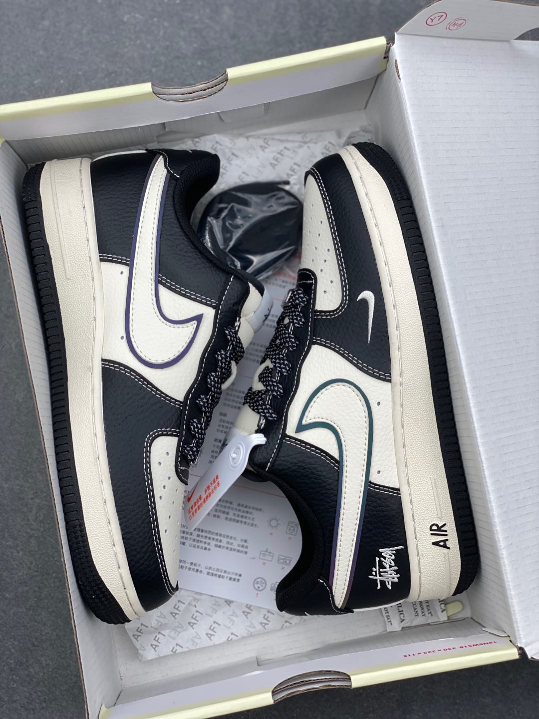 Nike Air Force 1 '07 Low Stussy Collab Black White Sneakers 10 i1735504771129 8906 0 8