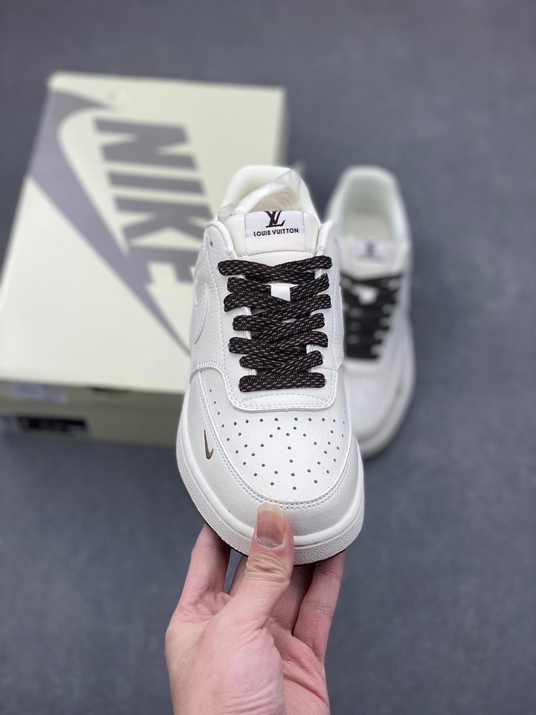 Nike Ebernon Low PRM White Leather Sneakers - Comfortable & Breathable 3 i1735590071642 7229 0 1