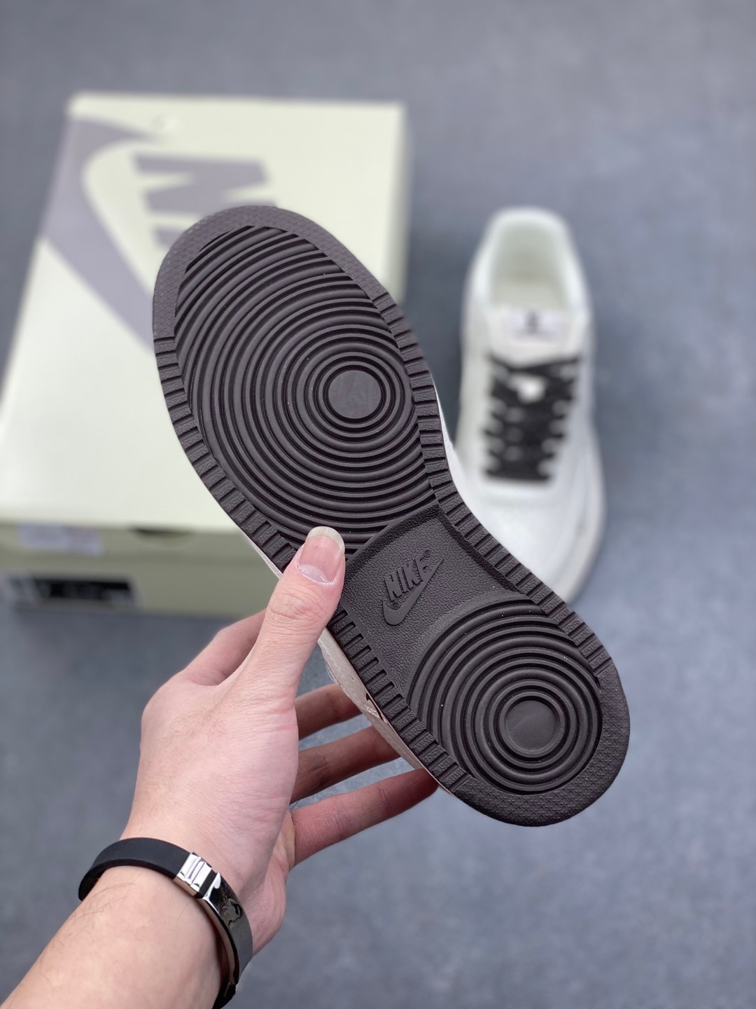 Nike Ebernon Low PRM White Leather Sneakers - Comfortable & Breathable 7 i1735590071777 1815 0 5