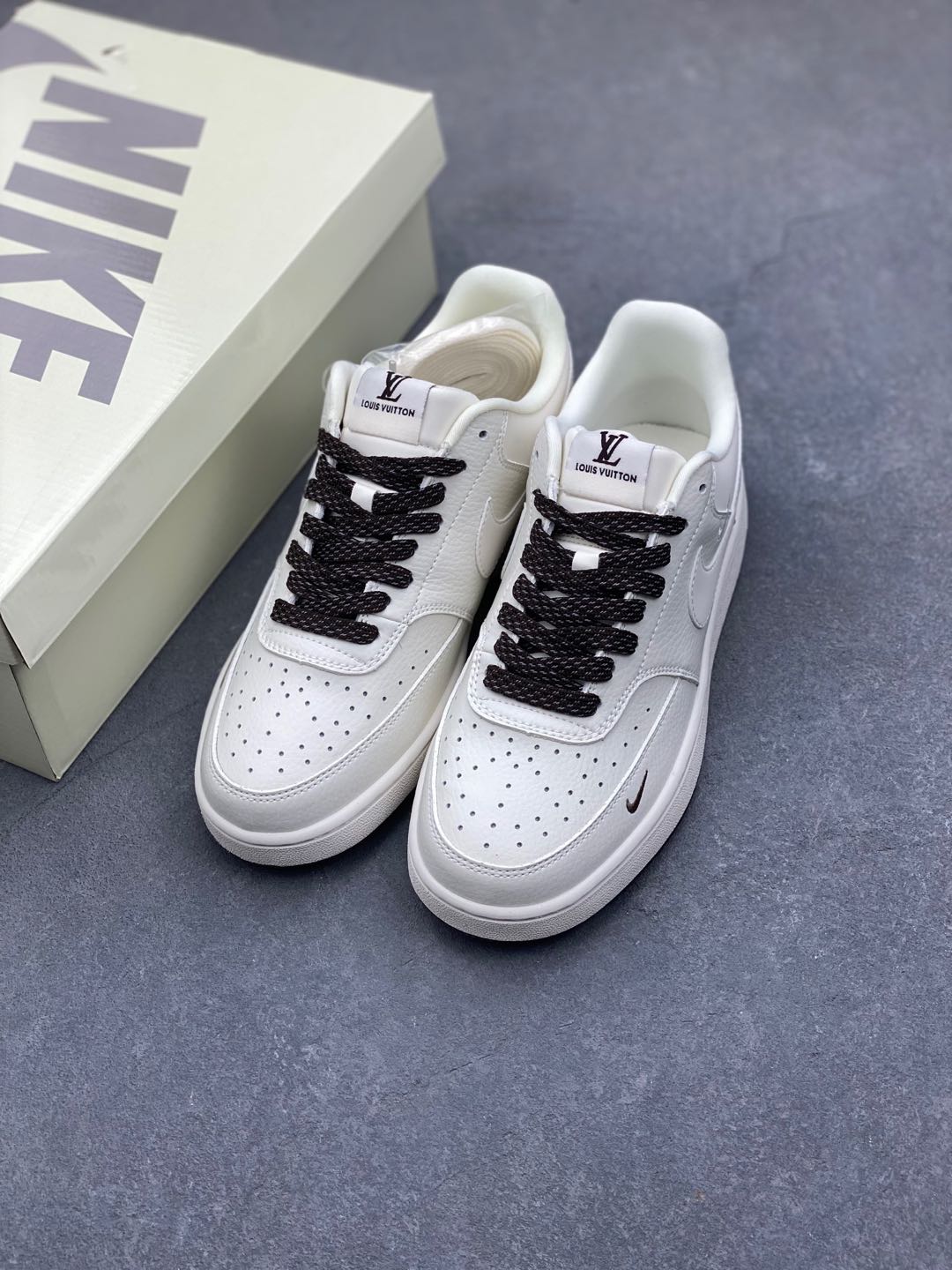 Nike Ebernon Low PRM White Leather Sneakers - Comfortable & Breathable 9 i1735590071939 3144 0 7