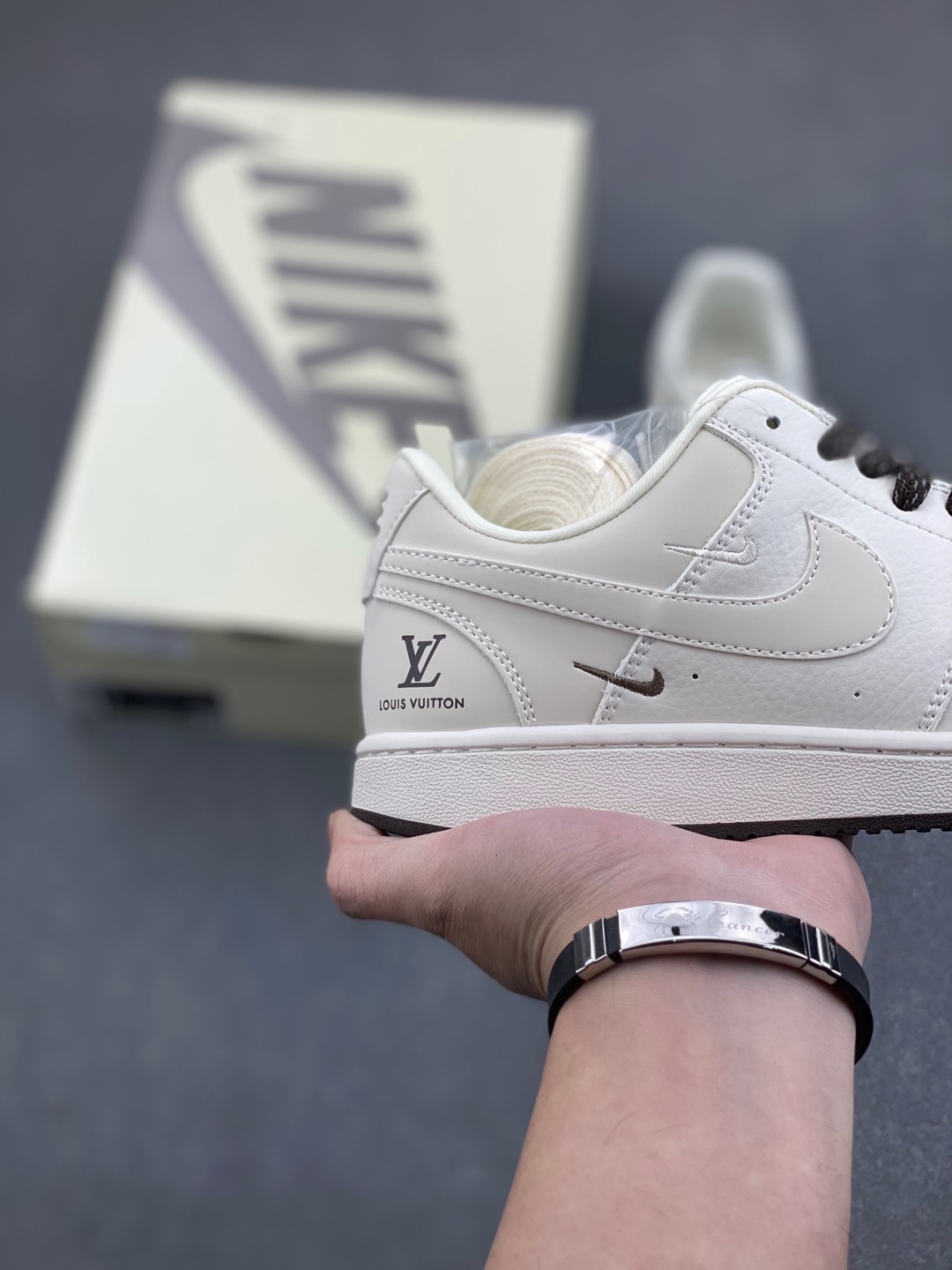 Nike Ebernon Low PRM White Leather Sneakers - Comfortable & Breathable 6 i1735590072640 5782 0 4