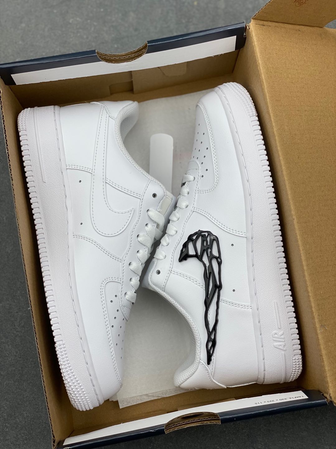 Nike Air Force 1 Low White Black Casual Sneakers IF1686-101 10 i1735590219374 23 0 8