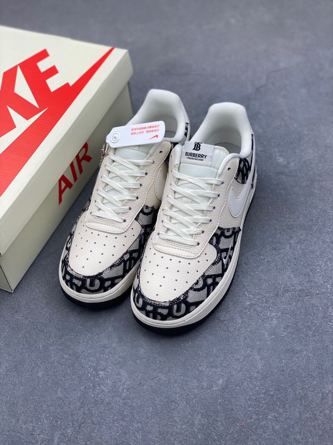 Nike Air Force 1 '07 Low "Dior" Black Pattern Sneakers Limited Edition 9 i1735590439577 4601 0 7