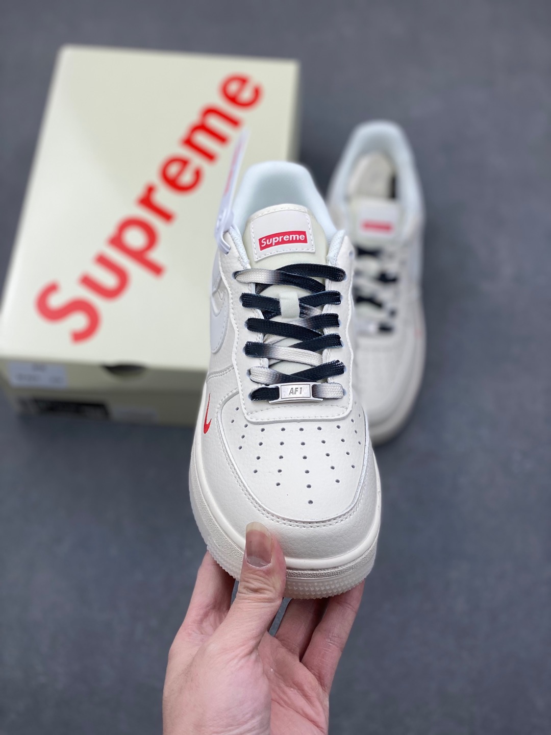Nike Air Force 1 '07 Low Supreme Collab Sneakers - Style & Comfort 3 i1735590573029 6473 0 1