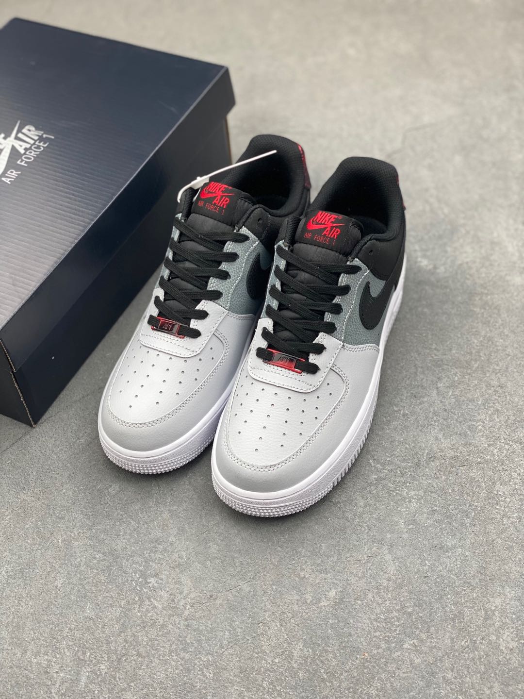 Nike Air Force 1 '07 Low-Top Sneakers - Versatile & Stylish 9 i1735666729931 5499 0 7