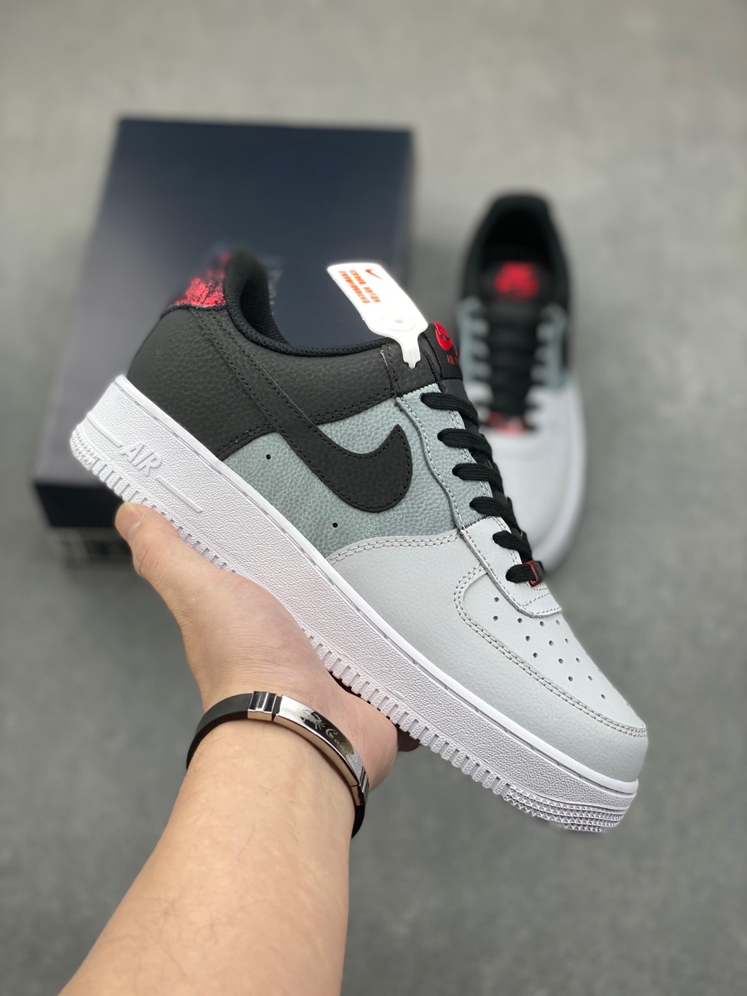 Nike Air Force 1 '07 Low-Top Sneakers - Versatile & Stylish 2 i1735666730373 5948 0 0