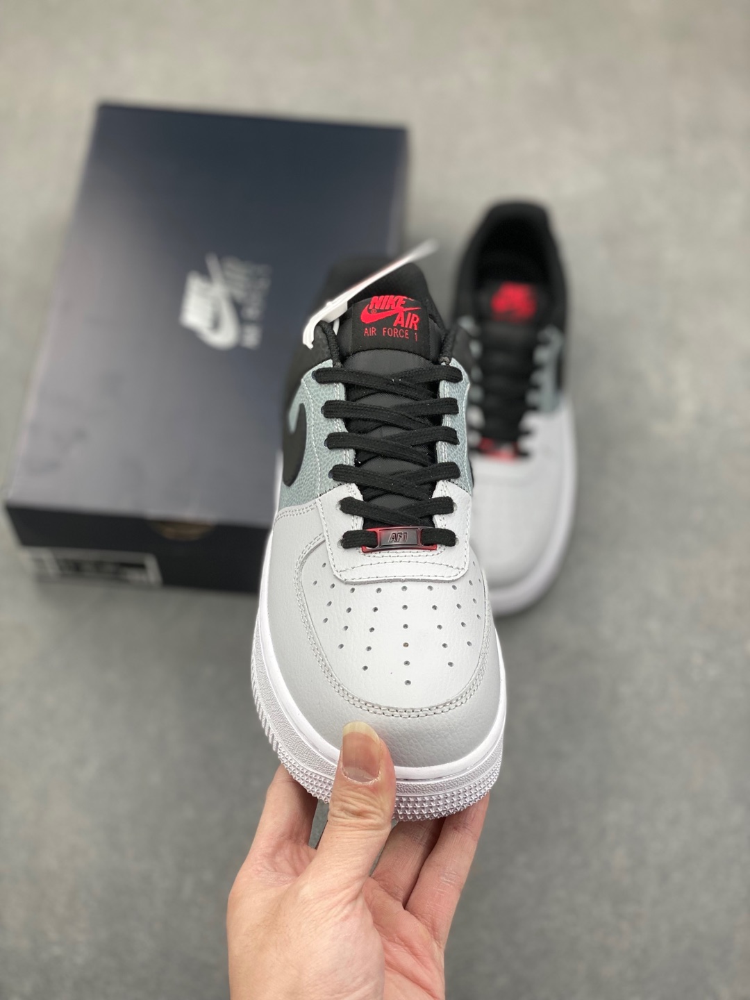 Nike Air Force 1 '07 Low-Top Sneakers - Versatile & Stylish 3 i1735666730496 6844 0 1