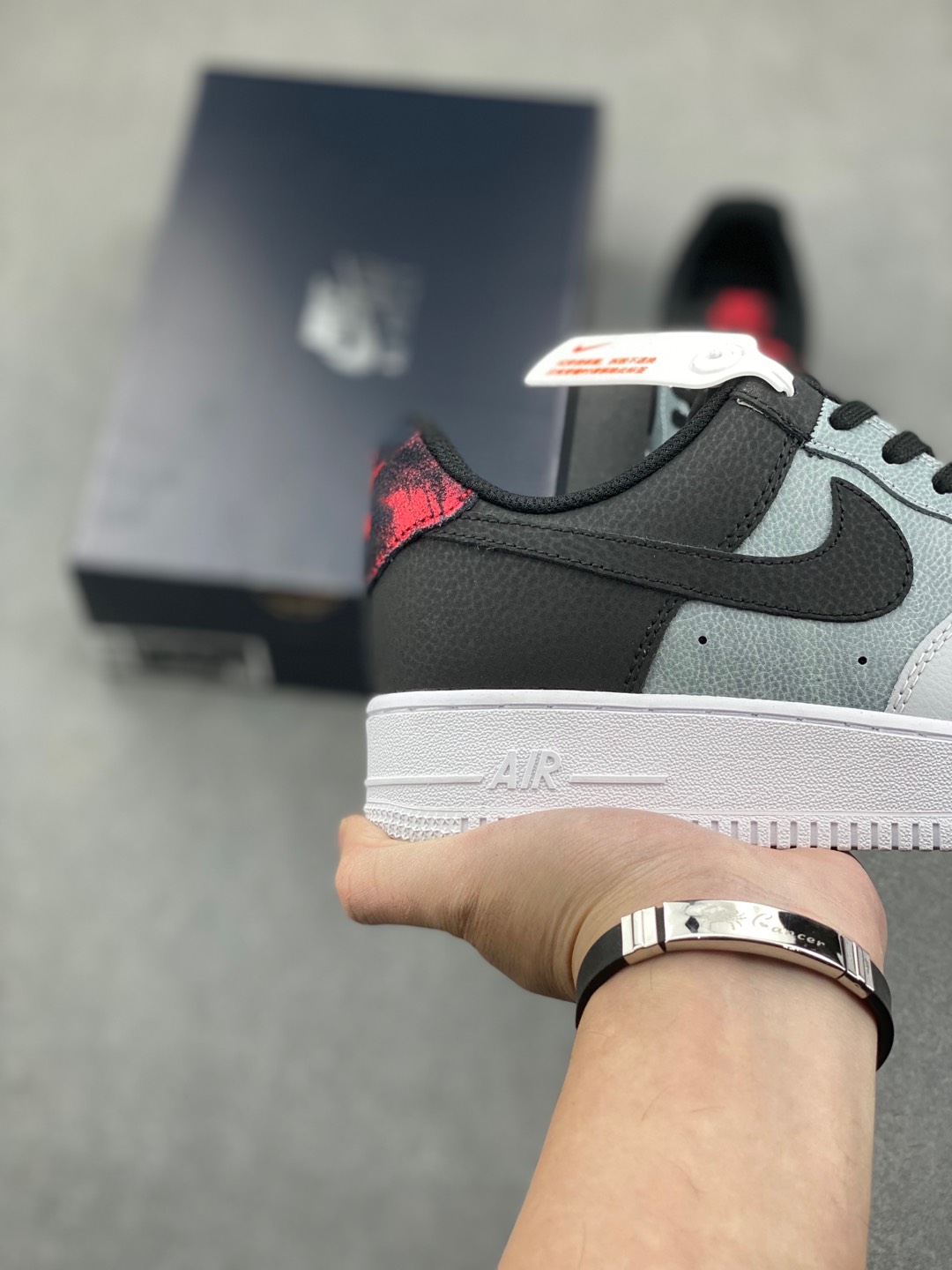Nike Air Force 1 '07 Low-Top Sneakers - Versatile & Stylish 6 i1735666730645 5511 0 4