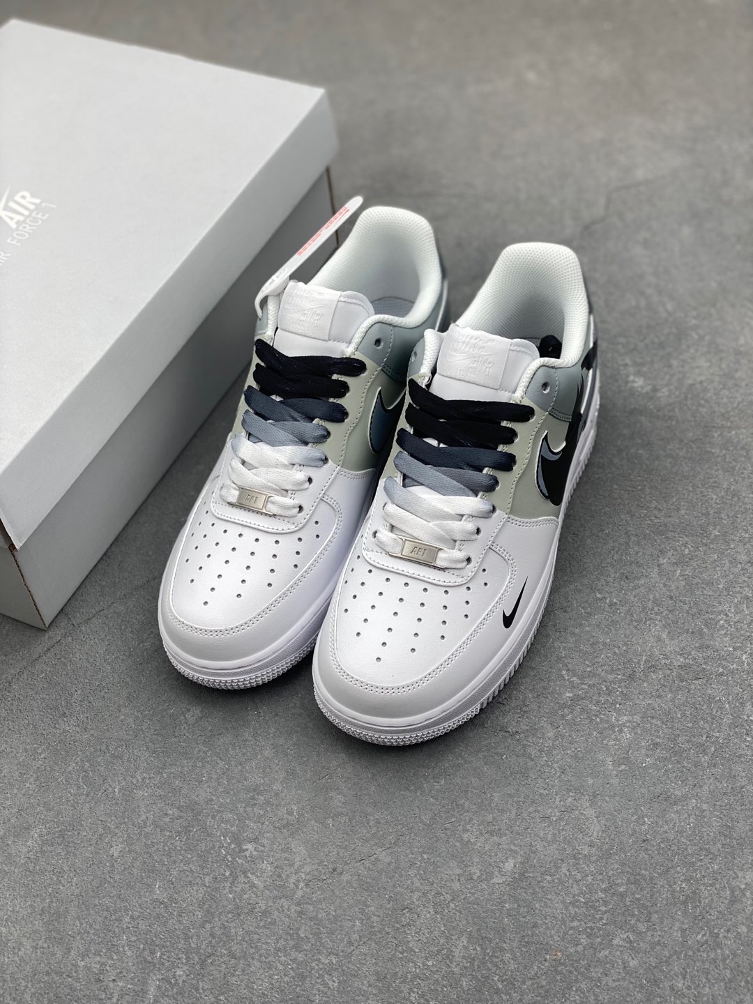 Nike Air Force 1 '07: Versatile Low-Top Sneakers for Everyday Style and Comfort 9 i1735666842286 7974 0 7