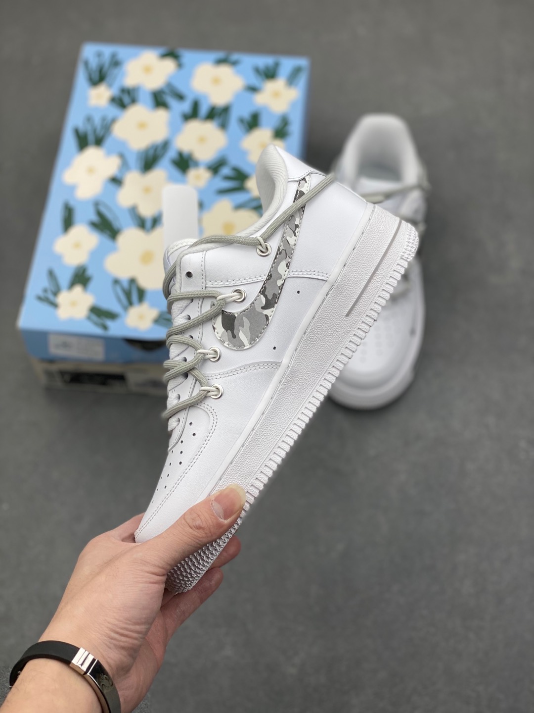 Supreme x Nike Air Force 1 Low Custom 'Broken Swoosh' Sneakers 4 i1735666963126 3882 0 2