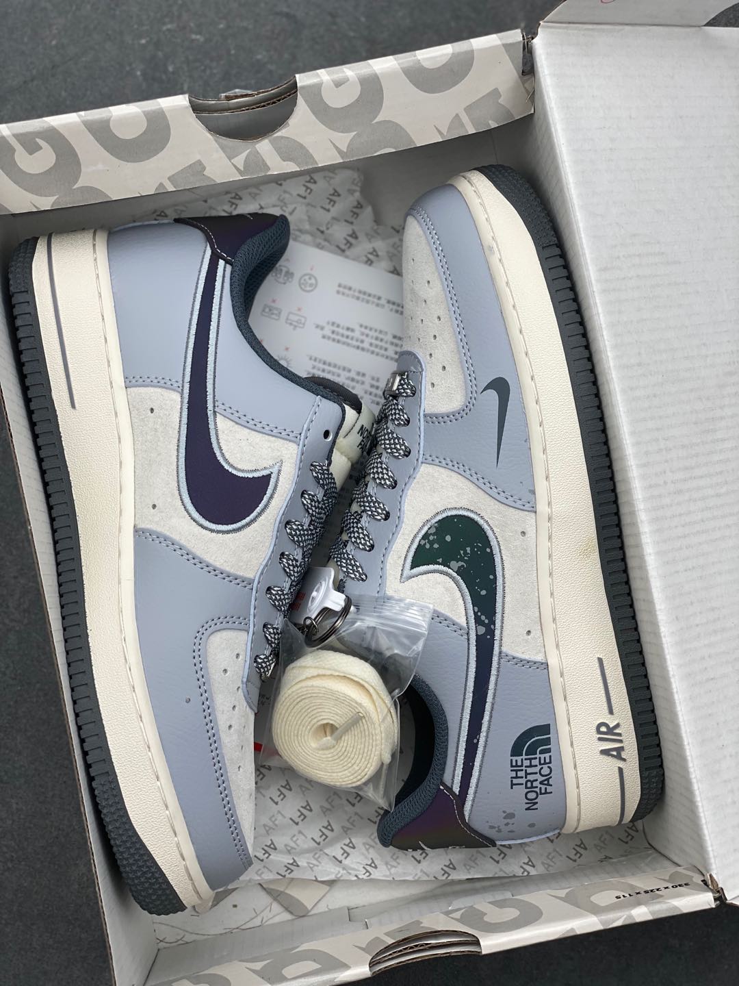 Nike Air Force 1 '07 Low The North Face Collab Sneakers - Limited Edition 10 i1735667709358 620 0 8