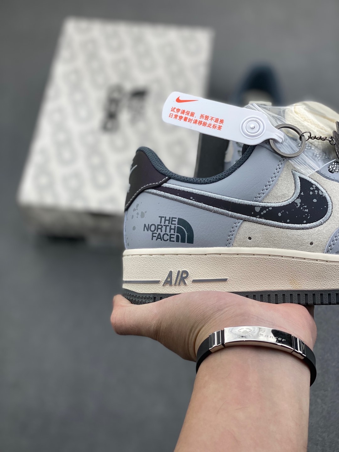 Nike Air Force 1 '07 Low The North Face Collab Sneakers - Limited Edition 6 i1735667709923 1163 0 4