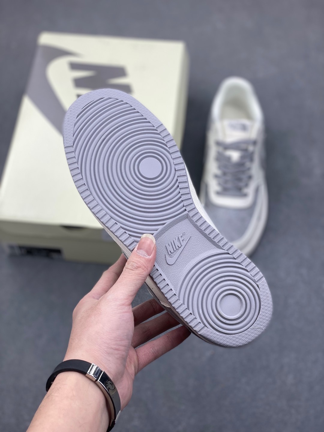 Nike Ebernon Low PRM: Breathable, Versatile Sneakers for Daily Wear(FD5188-116) 7 i1735668023511 1280 0 5