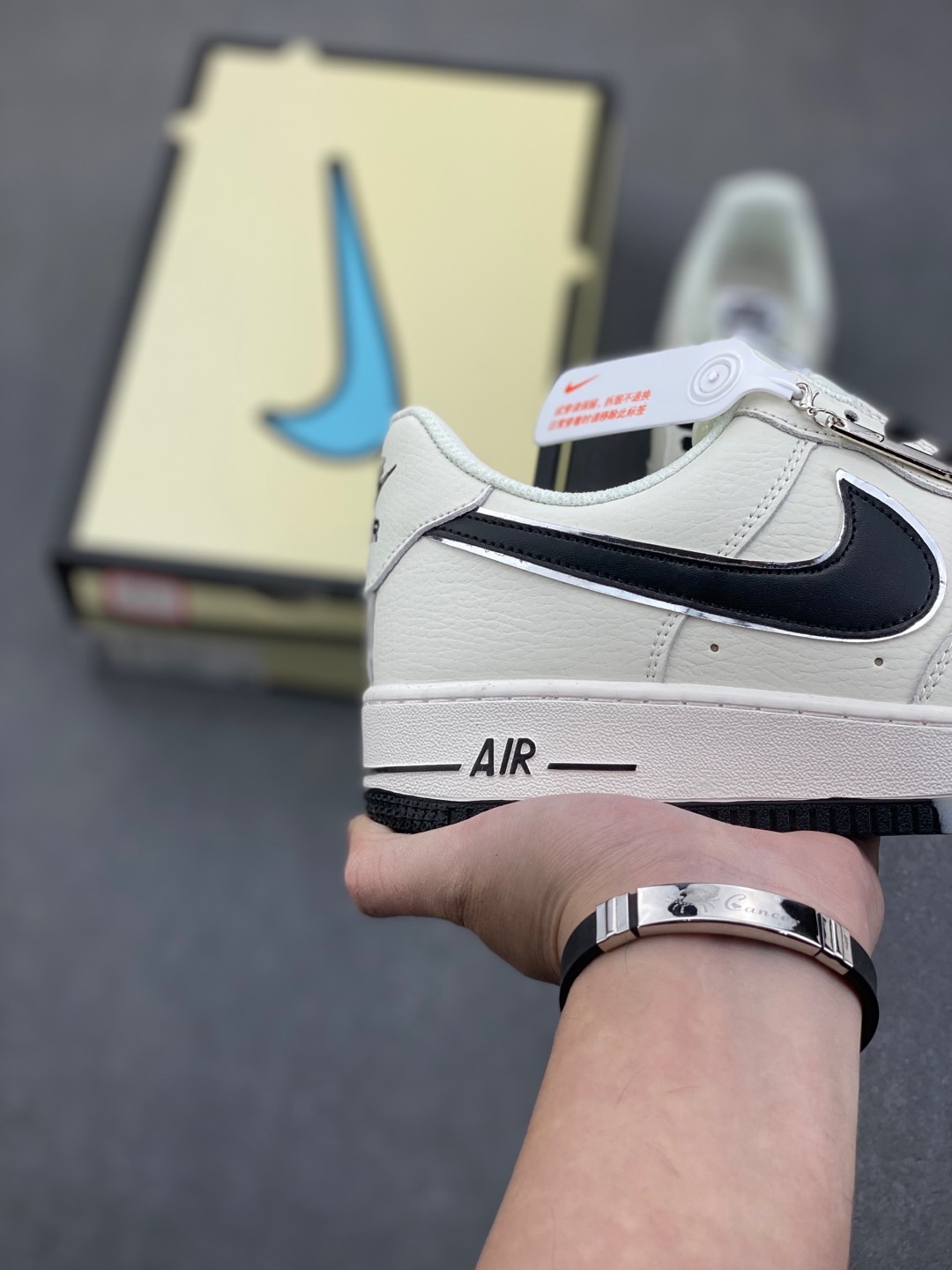 Undefeated x Nike Air Force 1 Low Custom Leather Sneakers 6 i1735668717808 6861 0 4