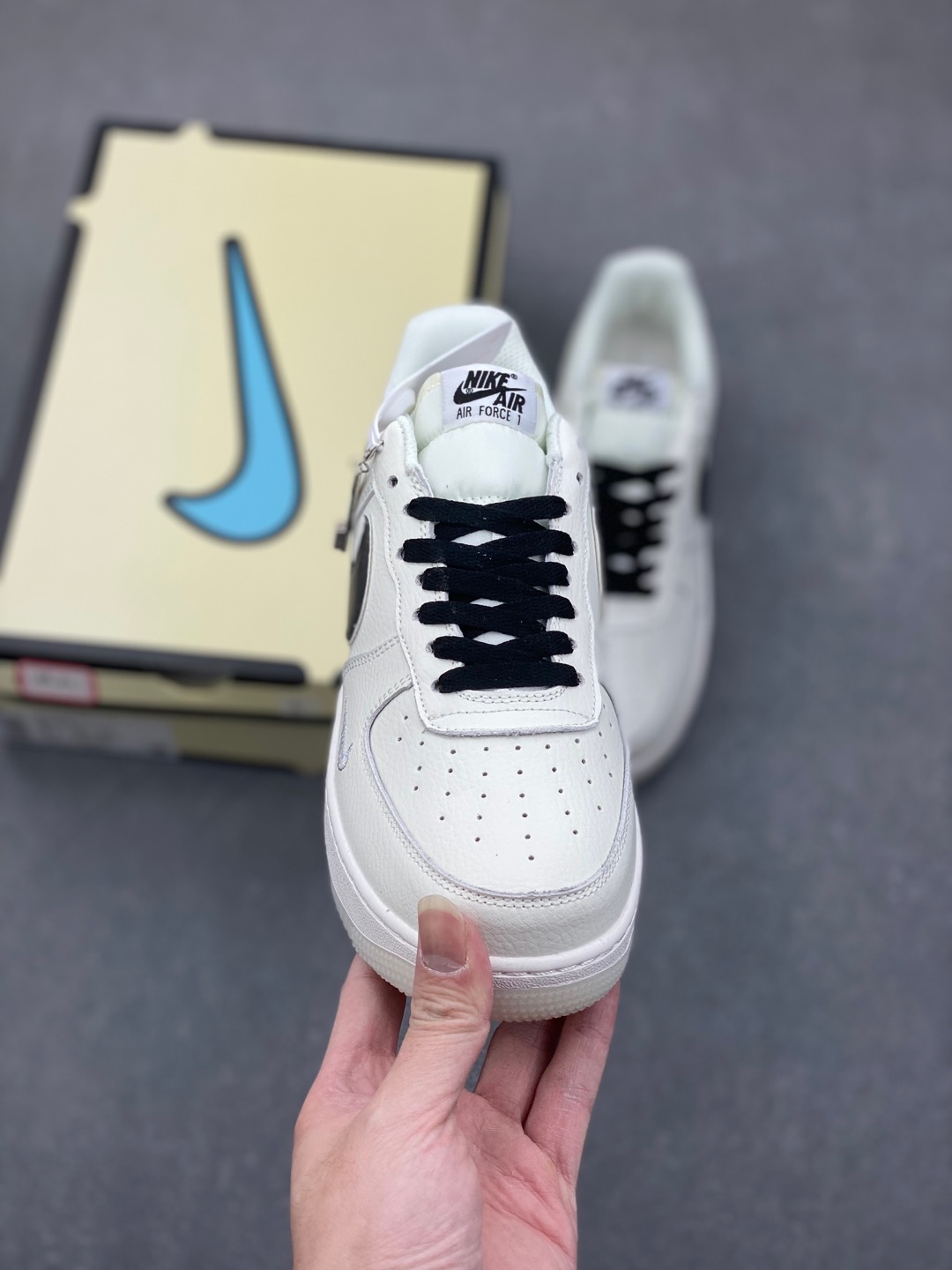 Undefeated x Nike Air Force 1 Low Custom Leather Sneakers 3 i1735668717940 206 0 1