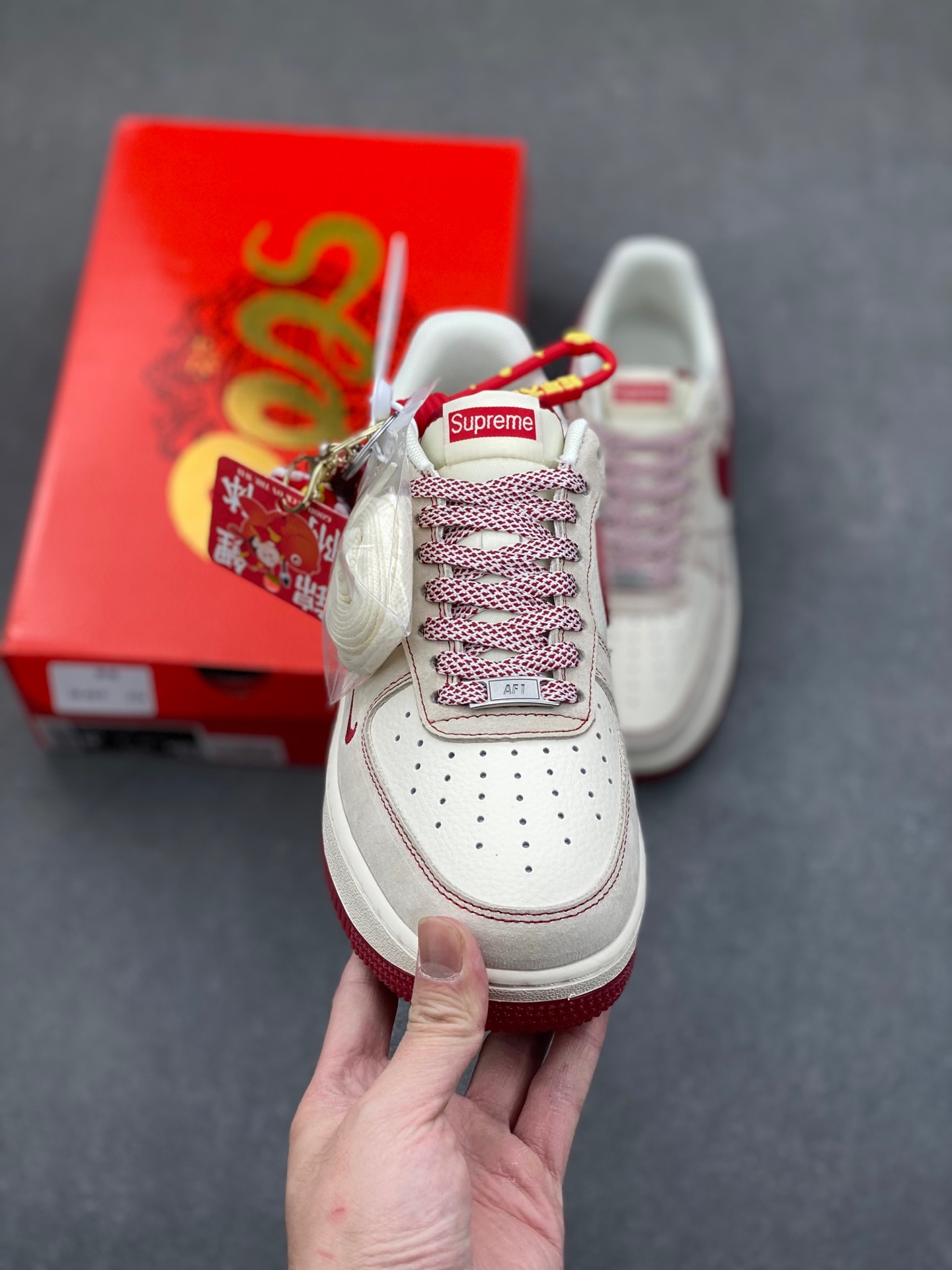 Nike Air Force 1 '07 Low Supreme Collab - Snake Year Limited Edition 3 i1736318060676 3776 0 1
