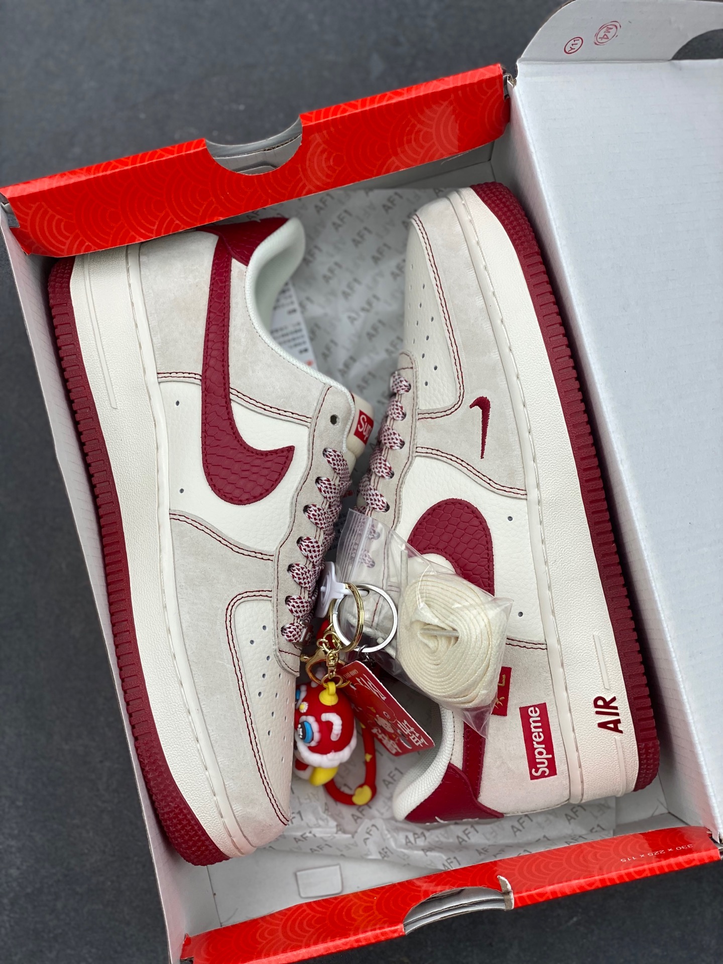 Nike Air Force 1 '07 Low Supreme Collab - Snake Year Limited Edition 10 i1736318060923 5549 0 8