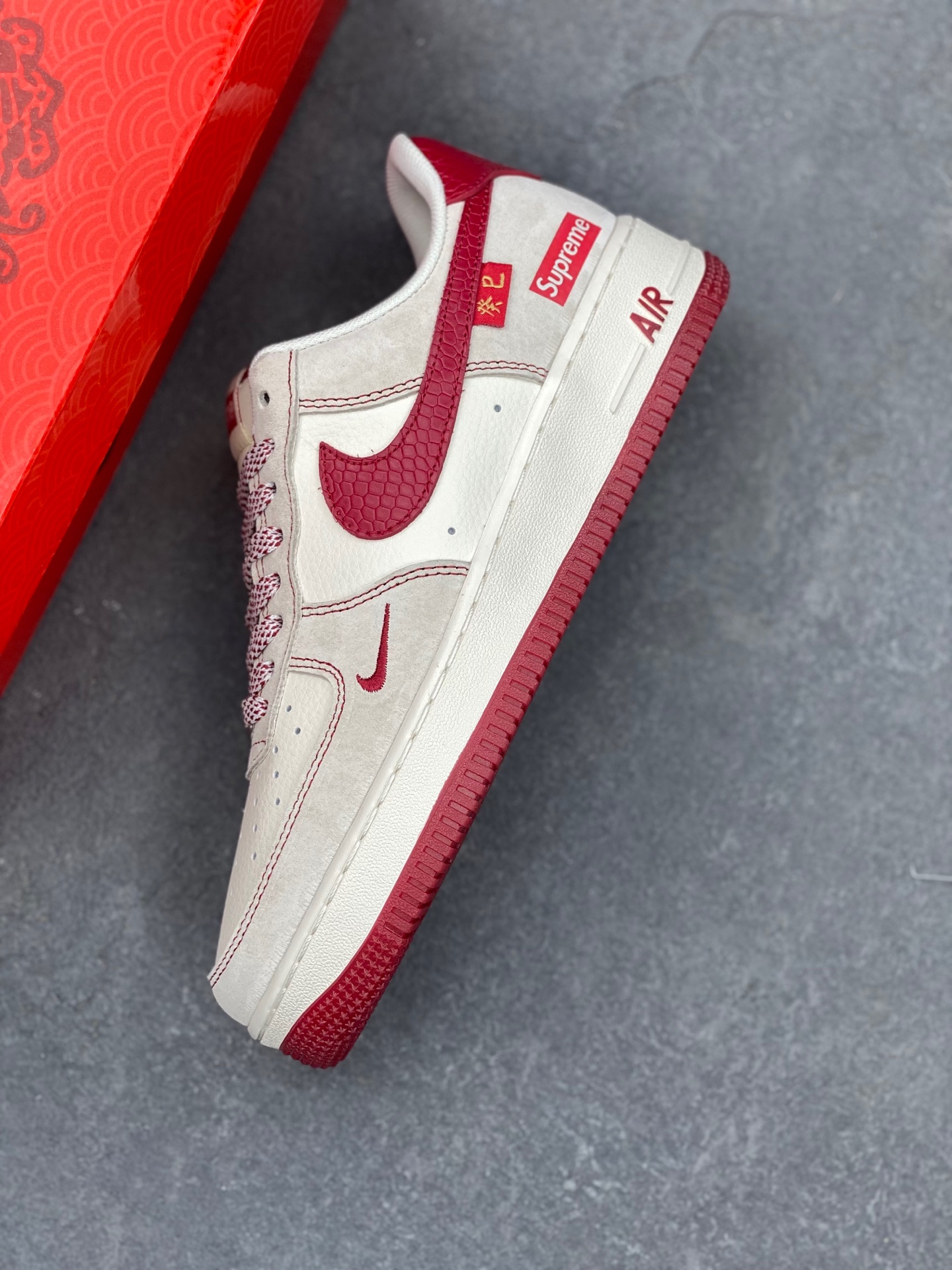 Nike Air Force 1 '07 Low Supreme Collab - Snake Year Limited Edition 8 i1736318061193 1117 0 6