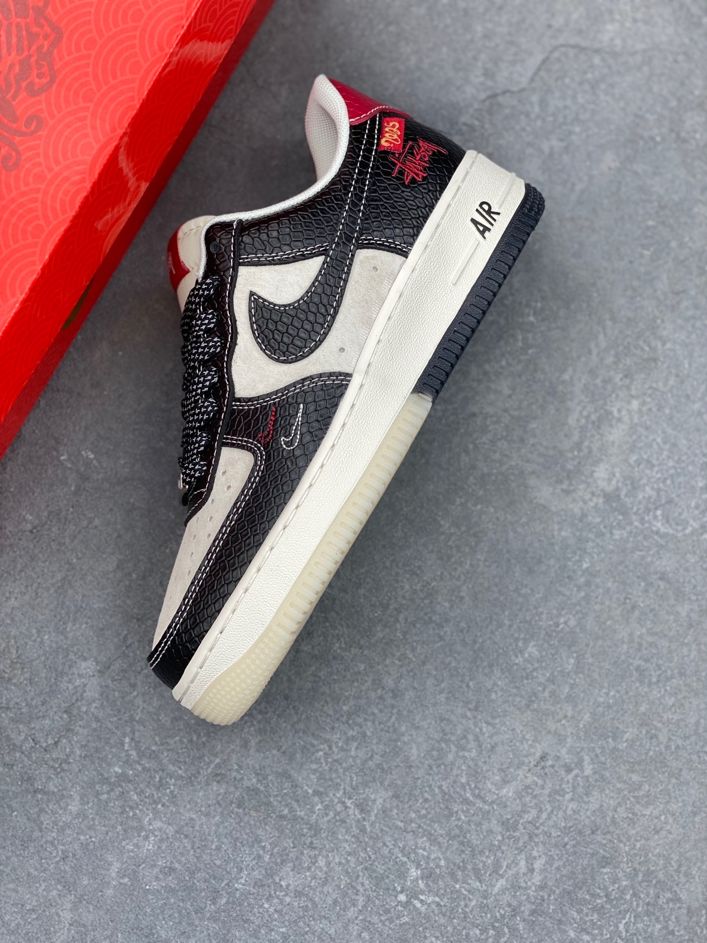 Nike Air Force 1 '07 Low Stussy Collab Black Snake - Limited Edition Sneakers 8 i1736449498841 1372 0 6