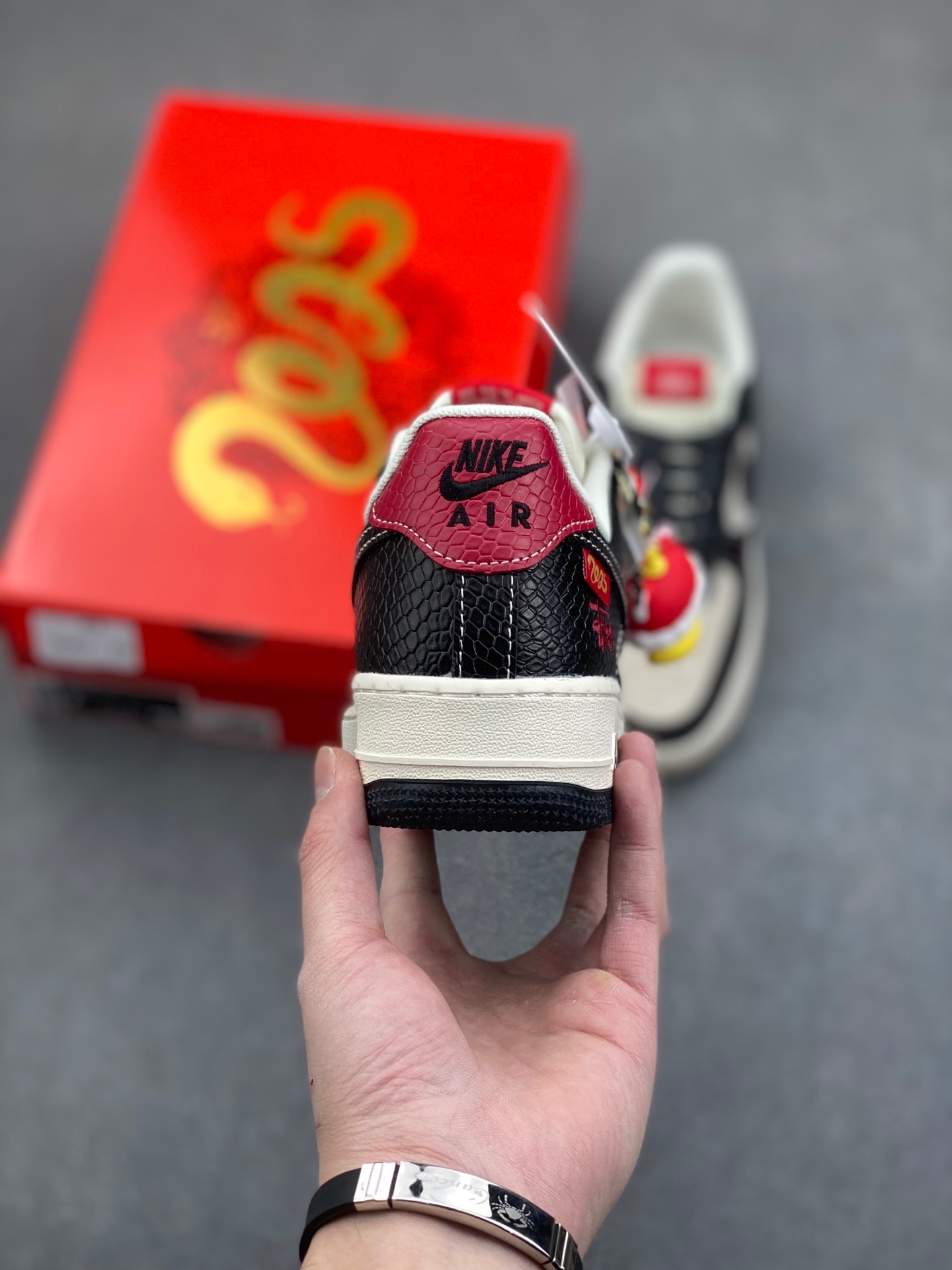Nike Air Force 1 '07 Low Stussy Collab Black Snake - Limited Edition Sneakers 5 i1736449498841 8878 0 3