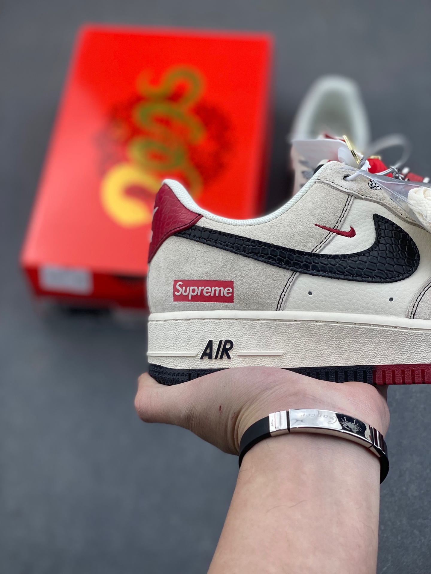 Nike Air Force 1 '07 Low Supreme Collab Black Snake - Limited Edition 6 i1736449617304 2537 0 4
