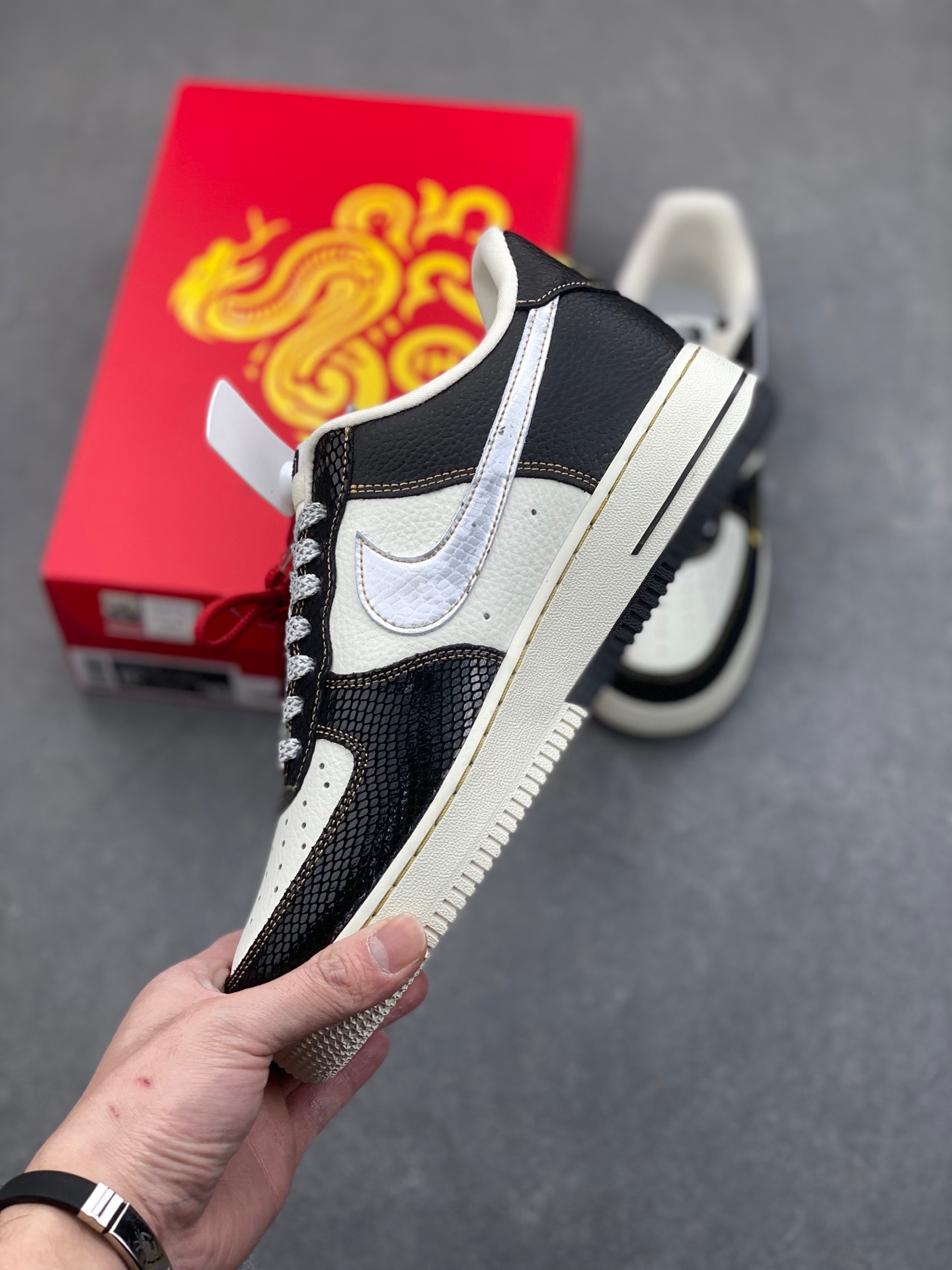 Nike Air Force 1 '07 Low Stussy Black and White Snake Edition Sneakers 4 i1736543140851 911 0 2