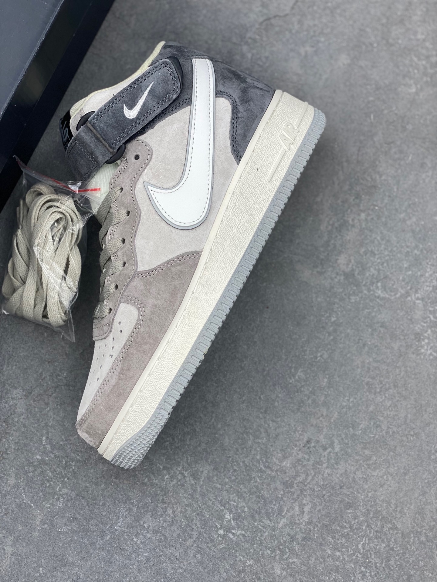 Nike Air Force 1 MID '07 Grey Black Suede Sneakers 8 i1736543282299 5081 0 6