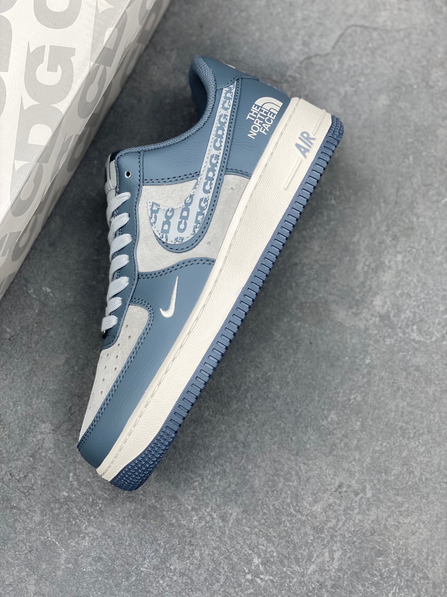 Nike Air Force 1 '07 Low Sneakers - Limited Edition, Premium Comfort 8 i1736543367303 6852 0 6