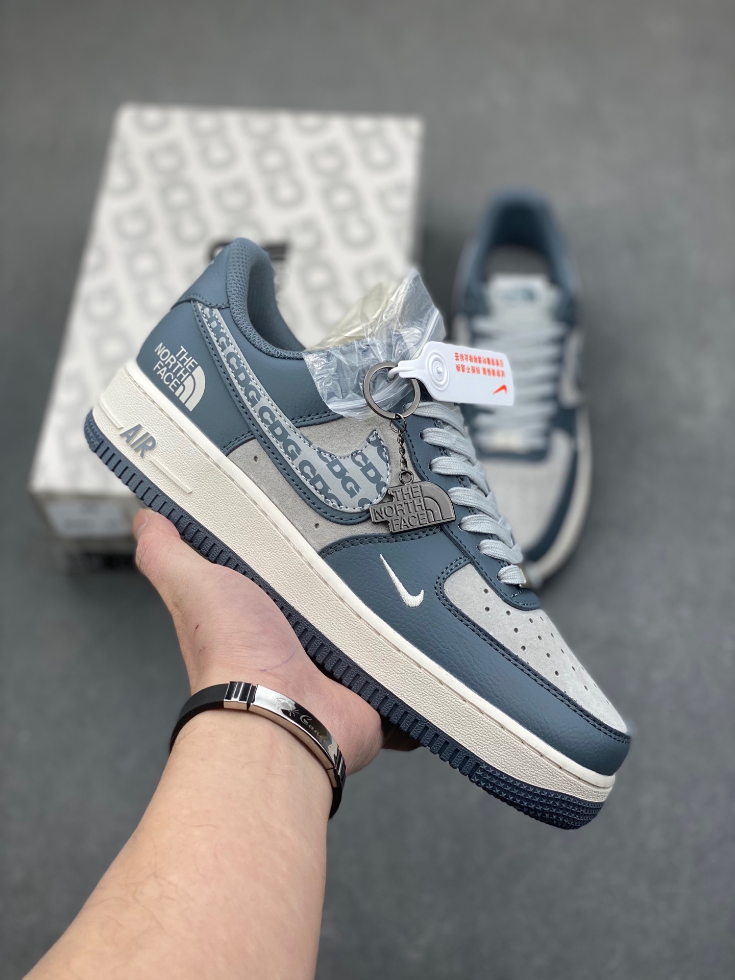 Nike Air Force 1 '07 Low Sneakers - Limited Edition, Premium Comfort 2 i1736543367797 1401 0 0