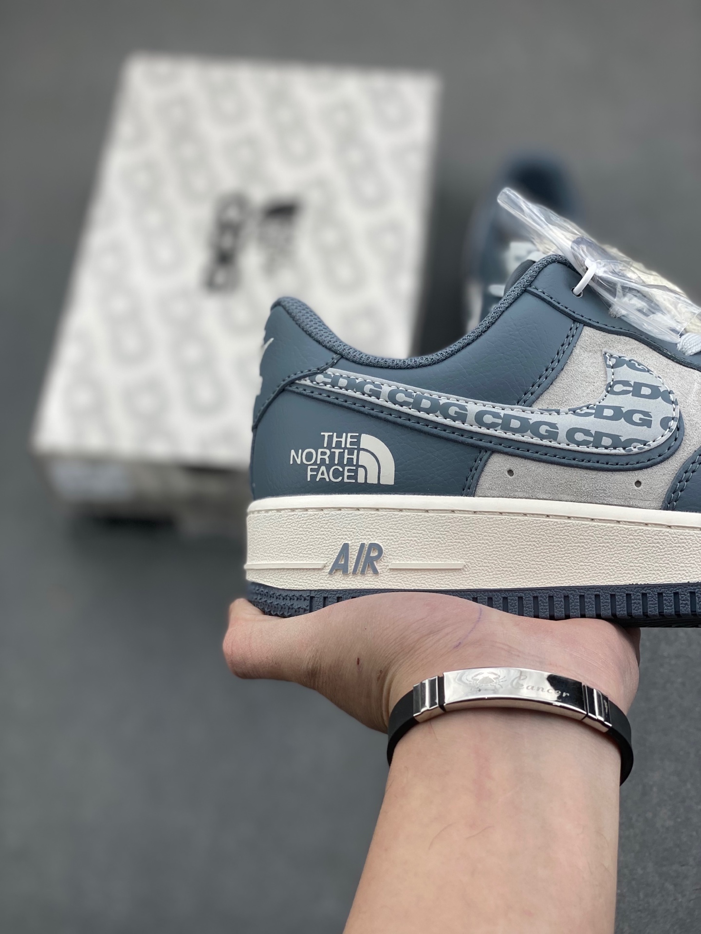 Nike Air Force 1 '07 Low Sneakers - Limited Edition, Premium Comfort 6 i1736543368534 7024 0 4