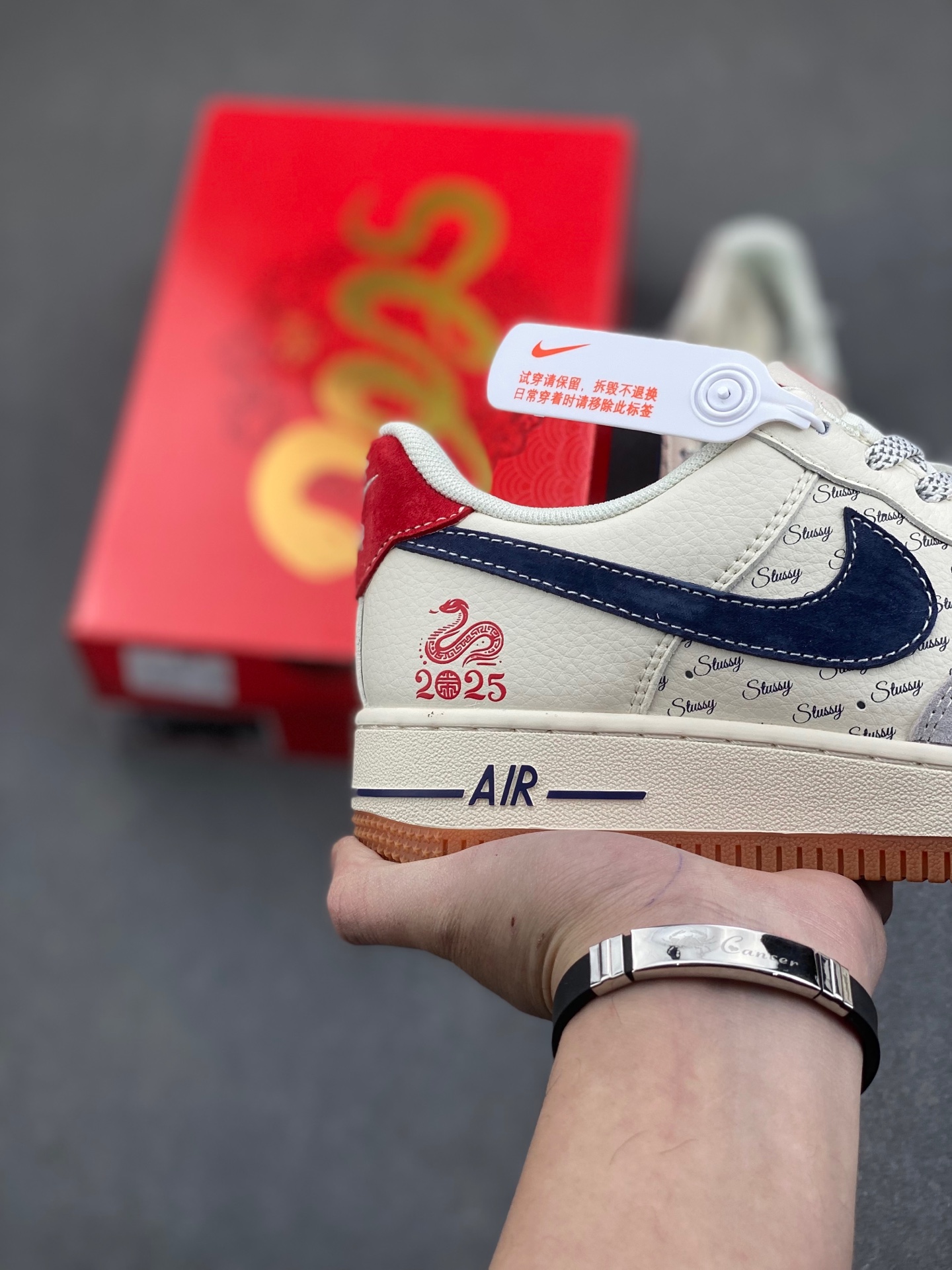 Nike Air Force 1 '07 Low Limited Edition Sneakers - Style & Comfort 6 i1736543564361 9446 0 4