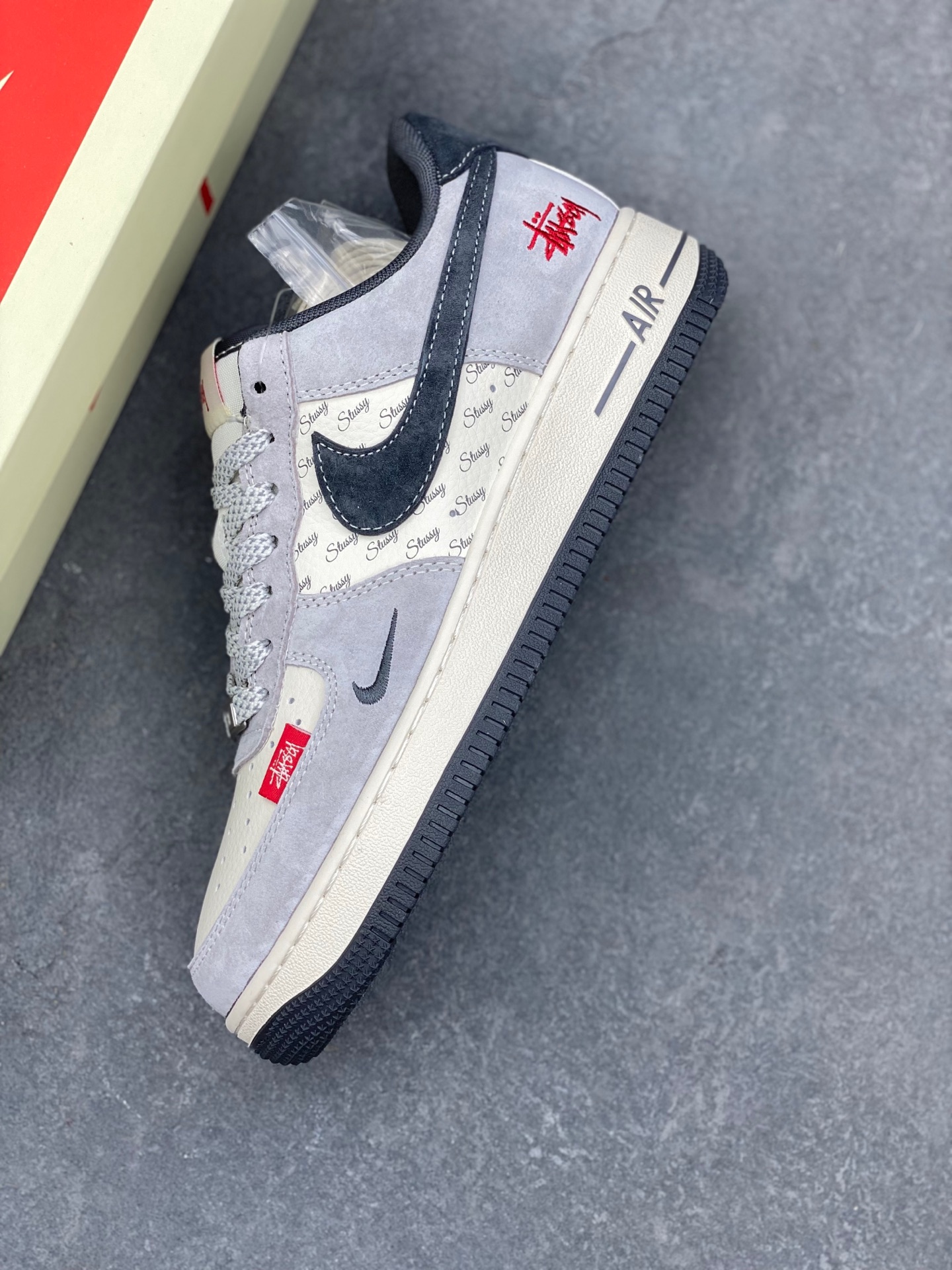 Nike Air Force 1 '07 Low Stüssy Collab Sneakers Limited Edition 8 i1736564901725 329 0 6