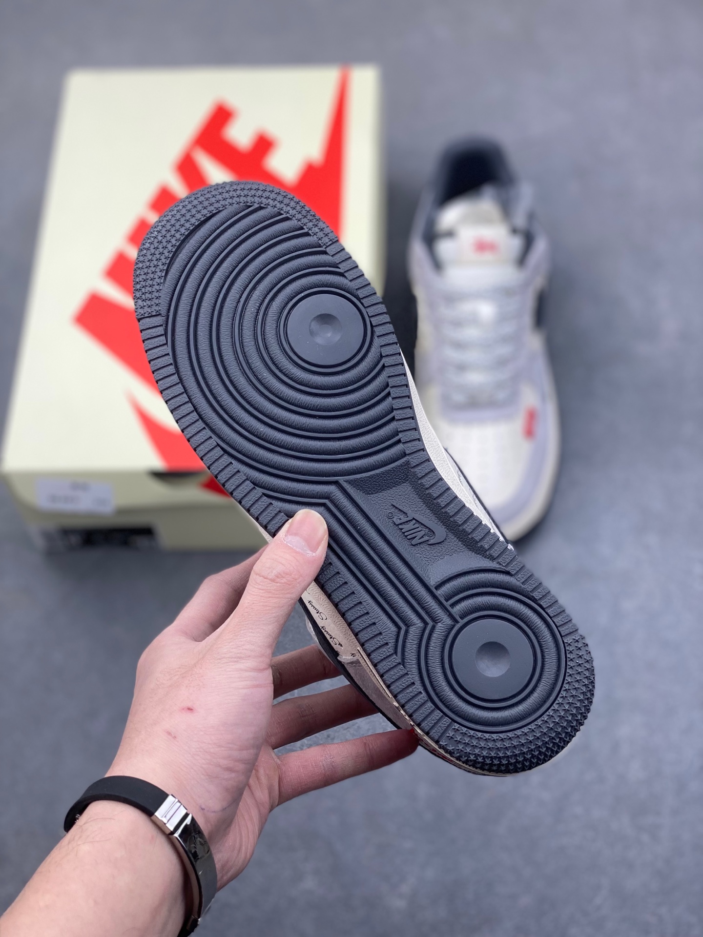Nike Air Force 1 '07 Low Stüssy Collab Sneakers Limited Edition 7 i1736564901726 2756 0 5