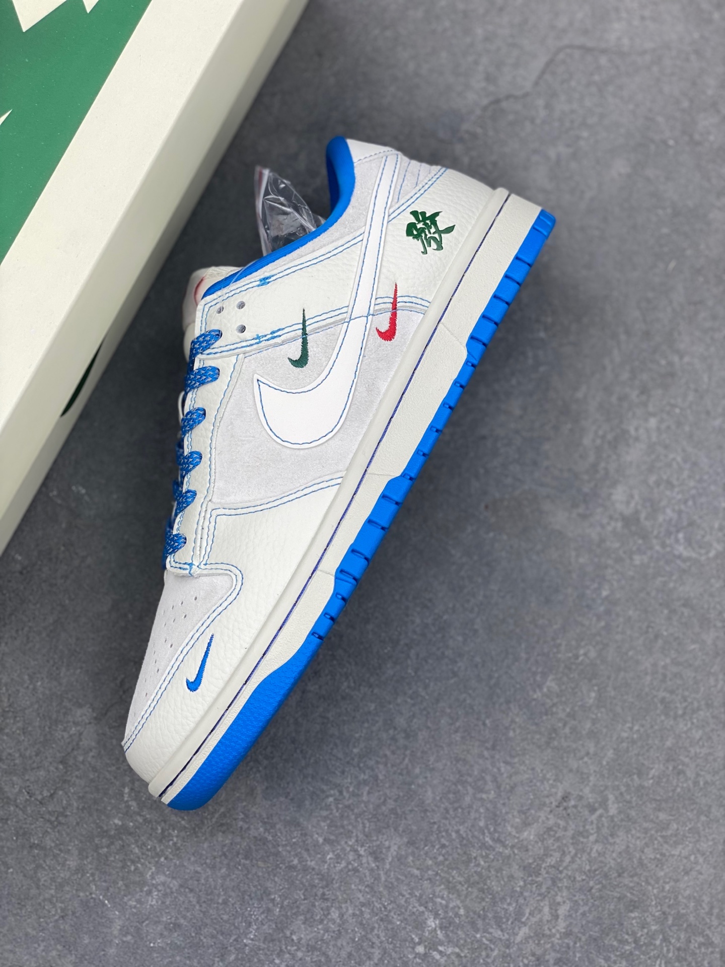 Nike Dunk Low Retro DIY Custom Sneakers - Premium Comfort & Style 8 i1736567188576 8165 0 6