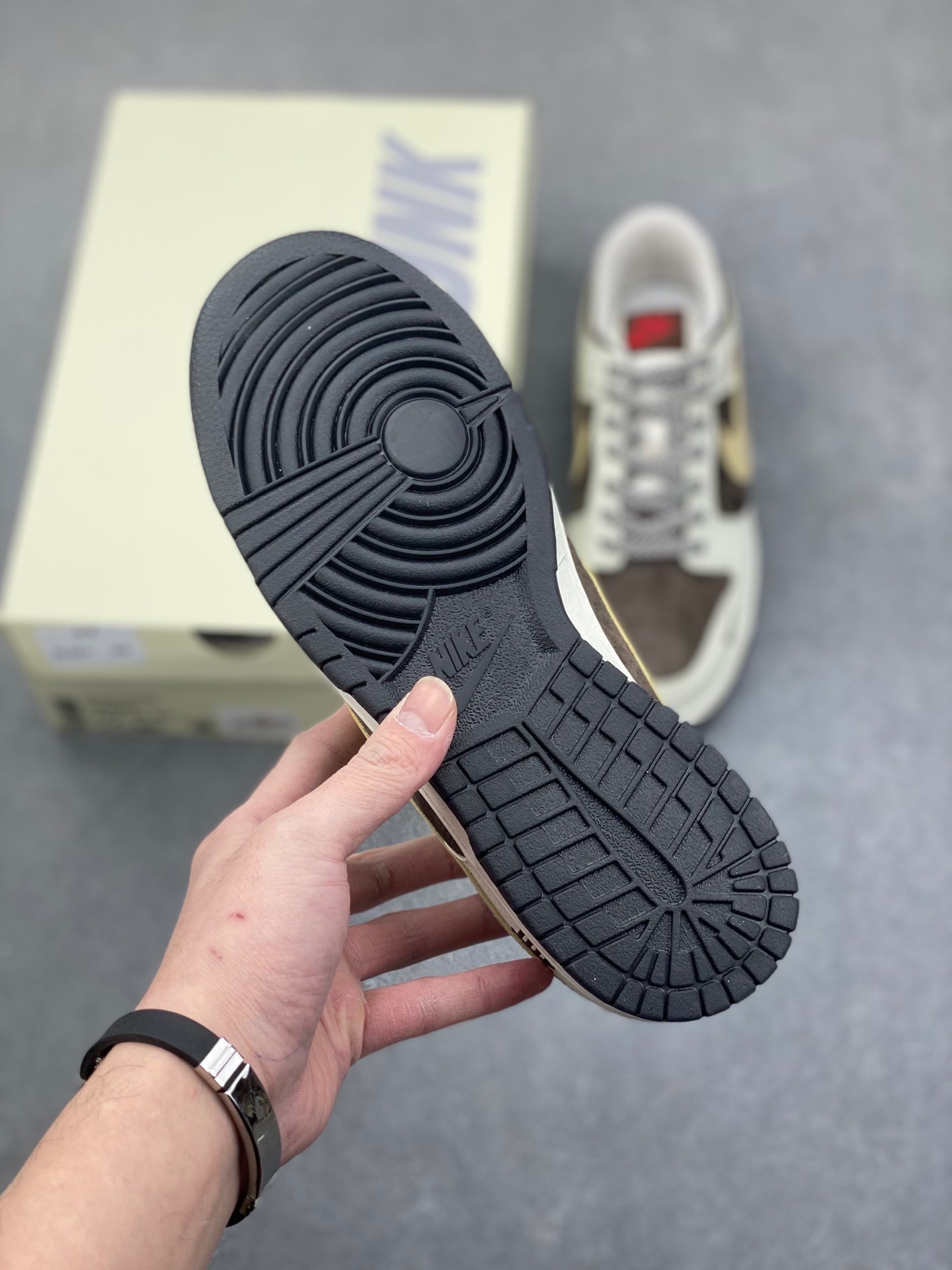 Nike SB Dunk Low x Stussy Collaboration Sneakers - Premium Quality 7 i1736567297531 8043 0 5