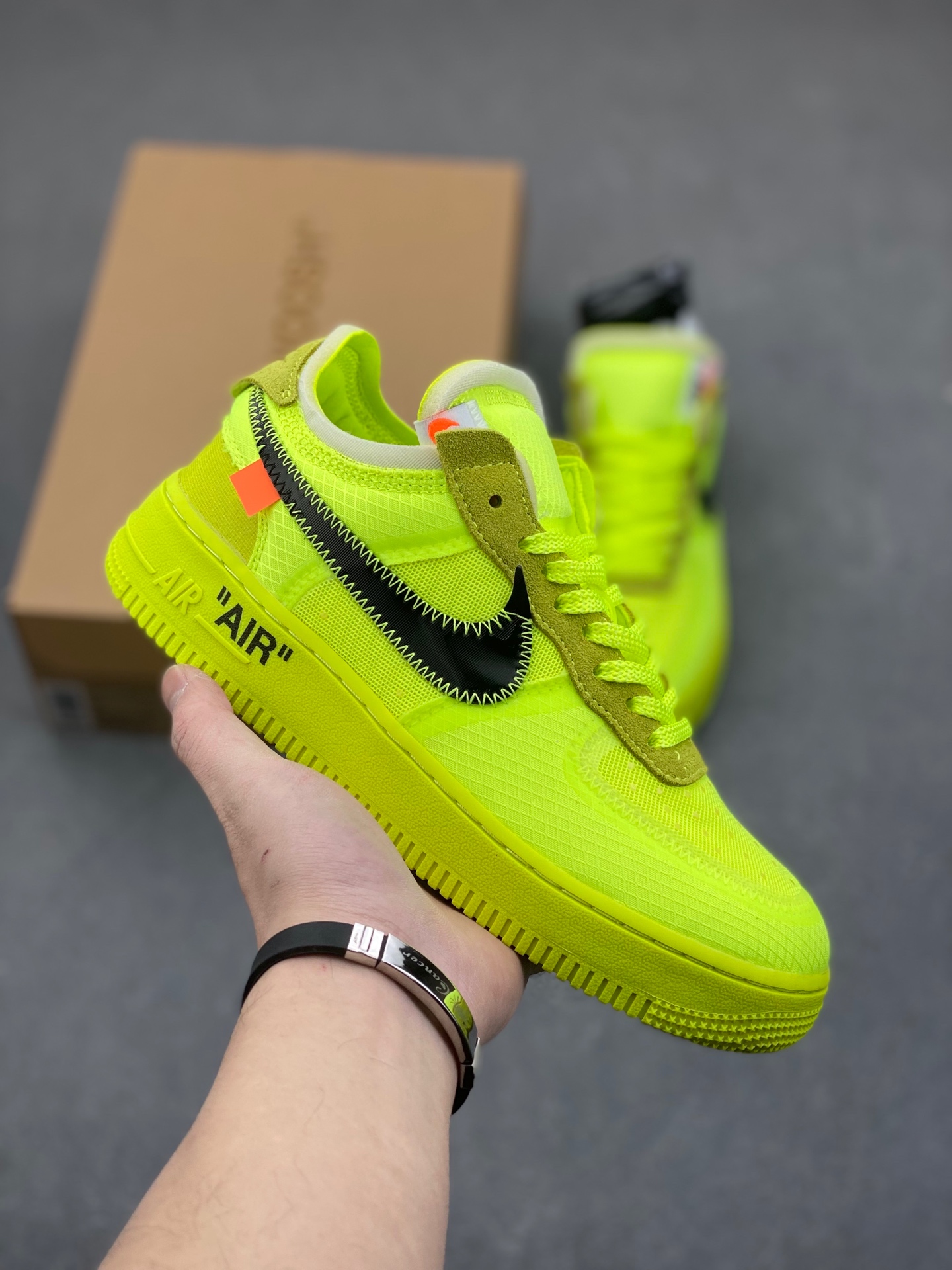 Nike x Off-White Air Force 1 Low 'Volt' 2.0 Sneakers - Classic Style 2 i1736626144220 387 0 0