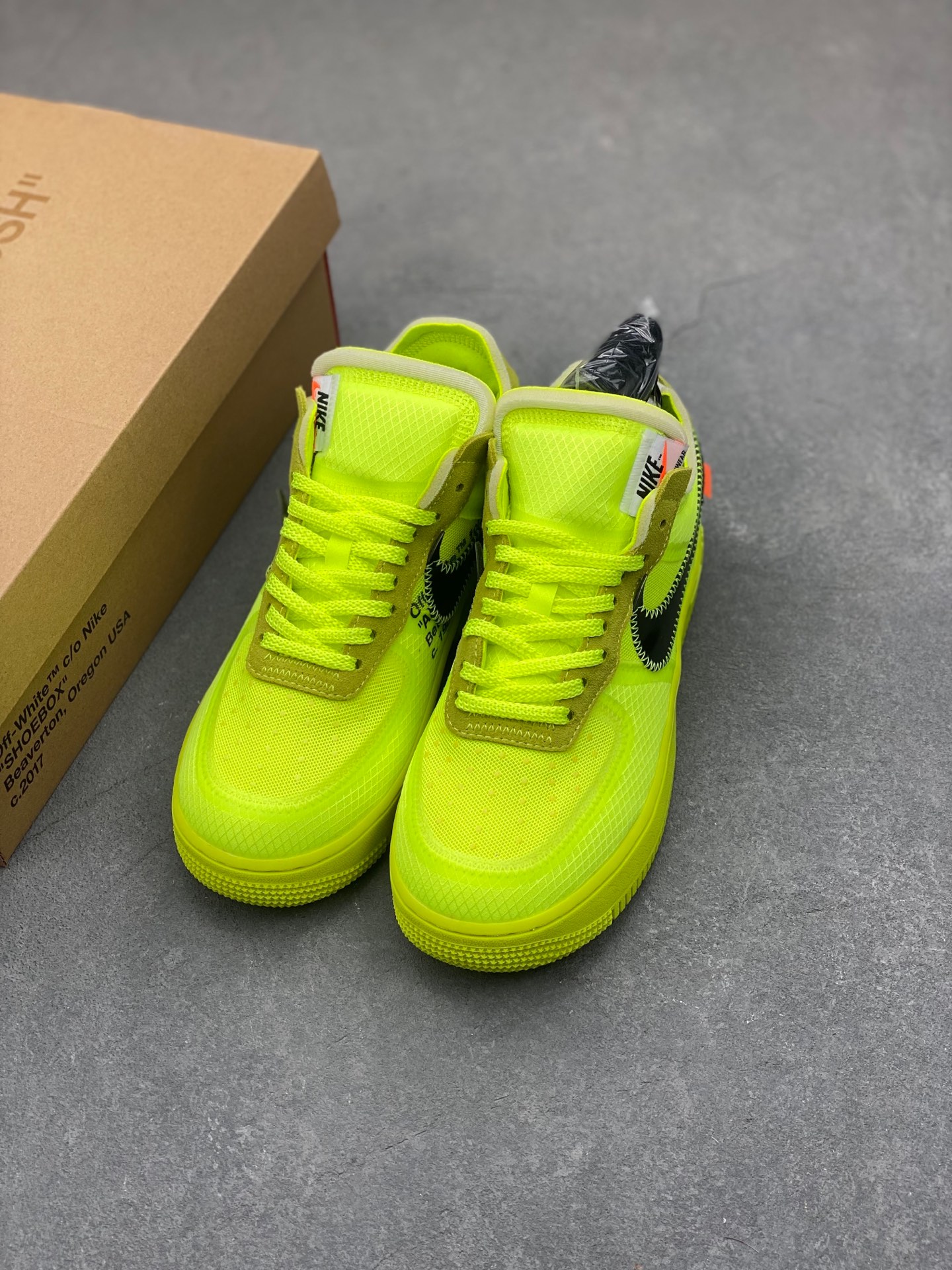 Nike x Off-White Air Force 1 Low 'Volt' 2.0 Sneakers - Classic Style 9 i1736626144220 6092 0 7