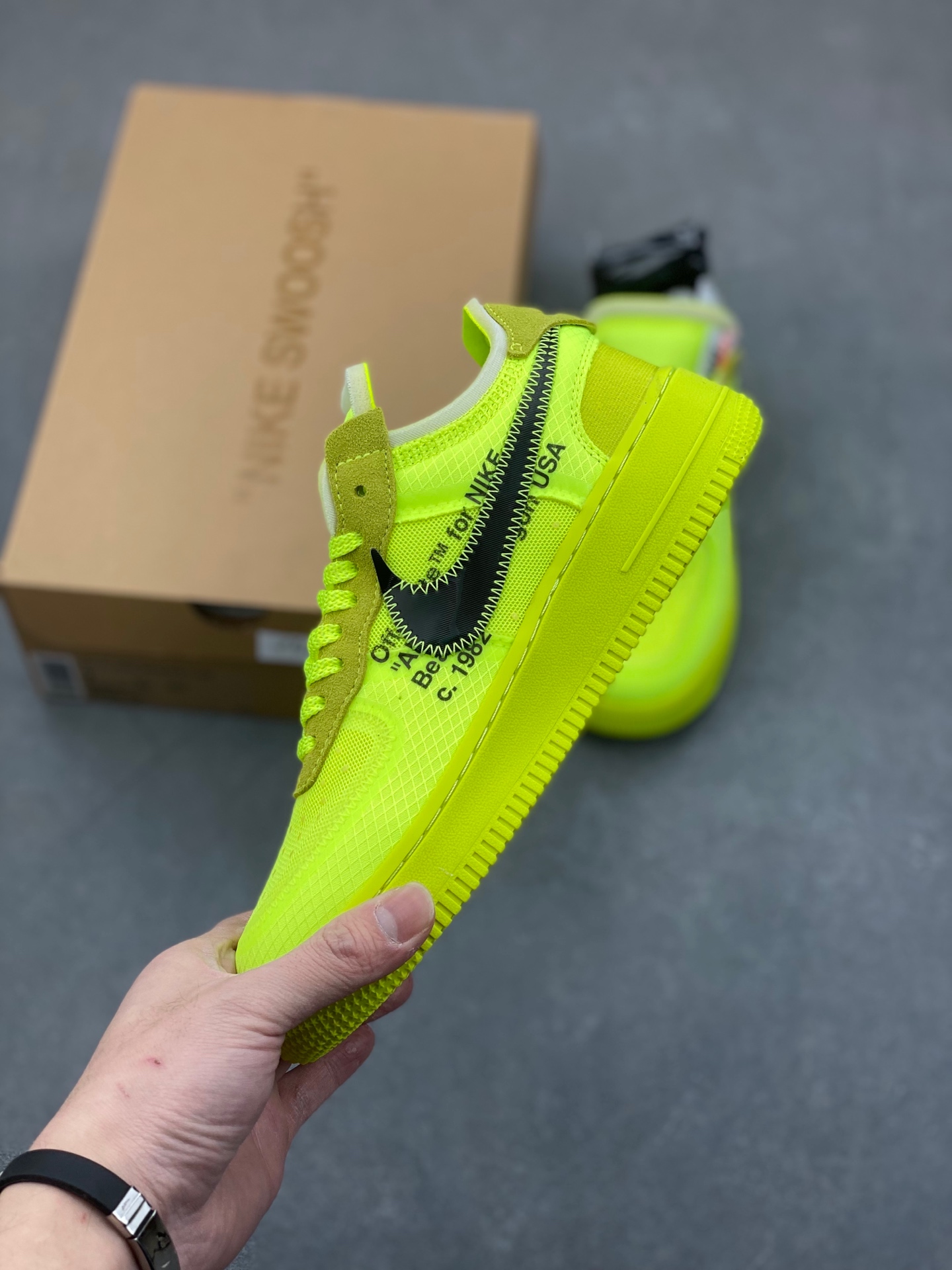 Nike x Off-White Air Force 1 Low 'Volt' 2.0 Sneakers - Classic Style 4 i1736626144220 6419 0 2
