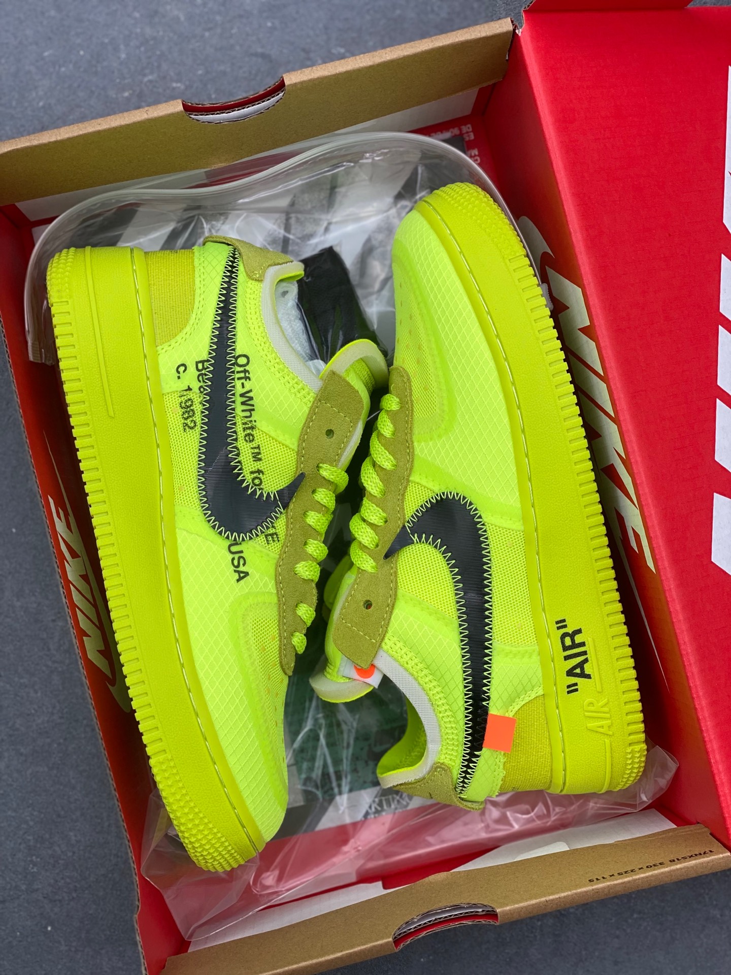 Nike x Off-White Air Force 1 Low 'Volt' 2.0 Sneakers - Classic Style 10 i1736626144220 8768 0 8