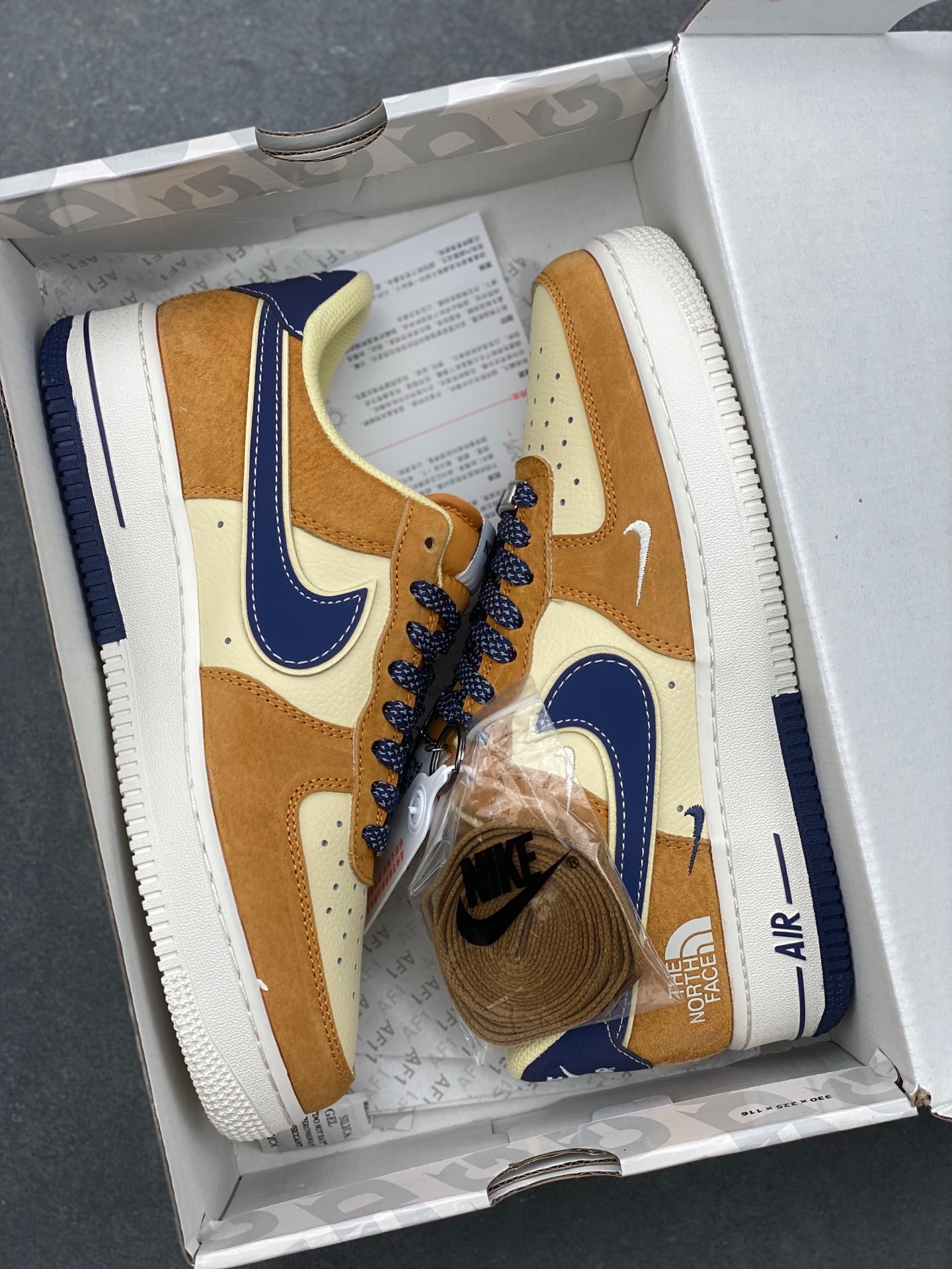 Nike Air Force 1 '07 Low The North Face Collab Sneakers - Orange 10 i1736626330264 7415 0 8