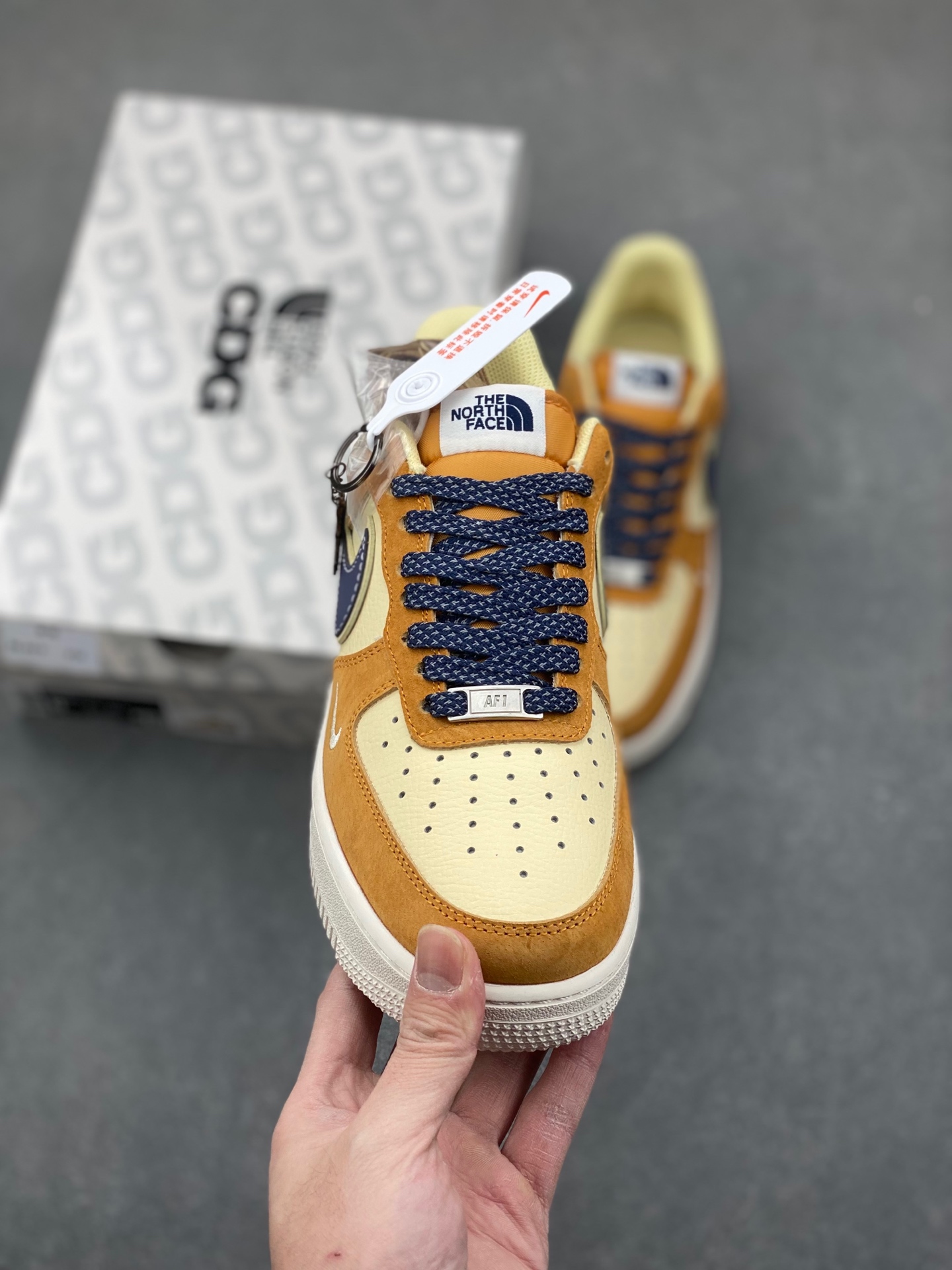 Nike Air Force 1 '07 Low The North Face Collab Sneakers - Orange 3 i1736626330524 4243 0 1