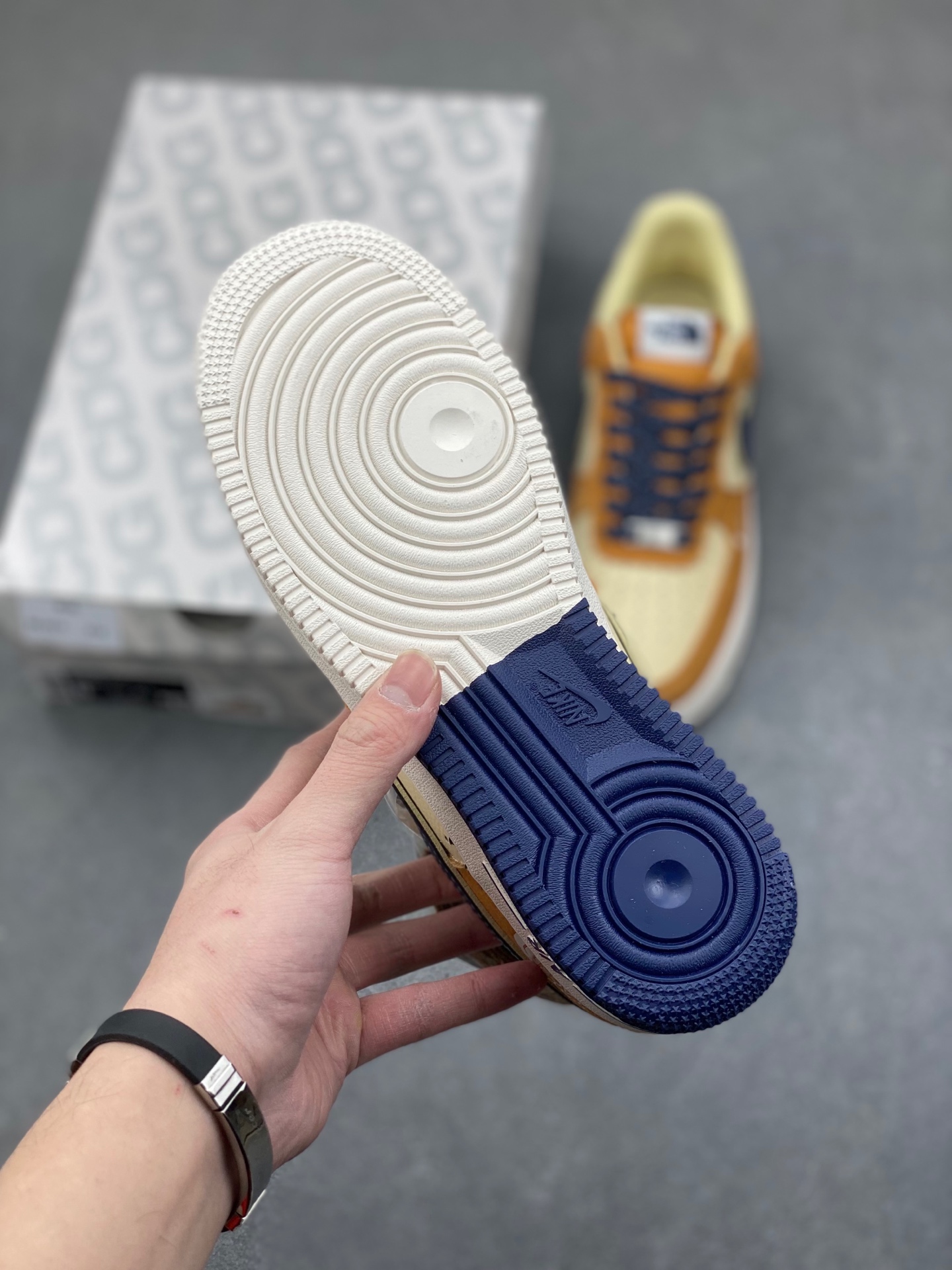 Nike Air Force 1 '07 Low The North Face Collab Sneakers - Orange 7 i1736626330759 8523 0 5