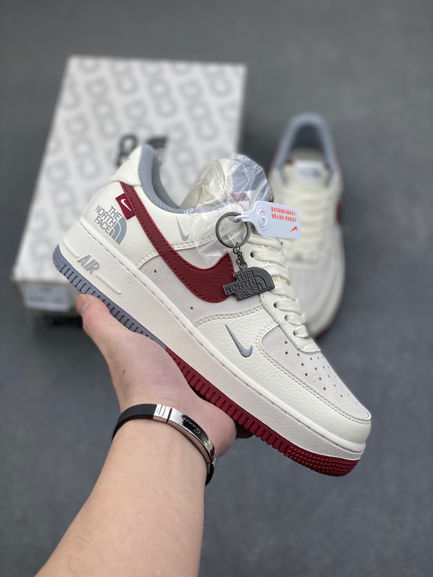 Nike Air Force 1 '07 Low The North Face Collab Sneakers 2 i1736626461814 8943 0 0