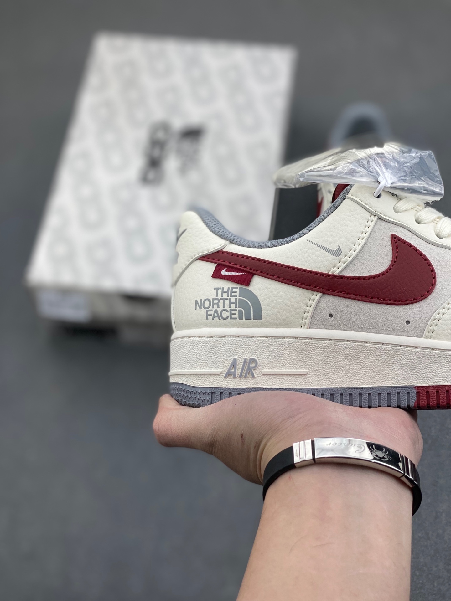 Nike Air Force 1 '07 Low The North Face Collab Sneakers 6 i1736626463048 2528 0 4